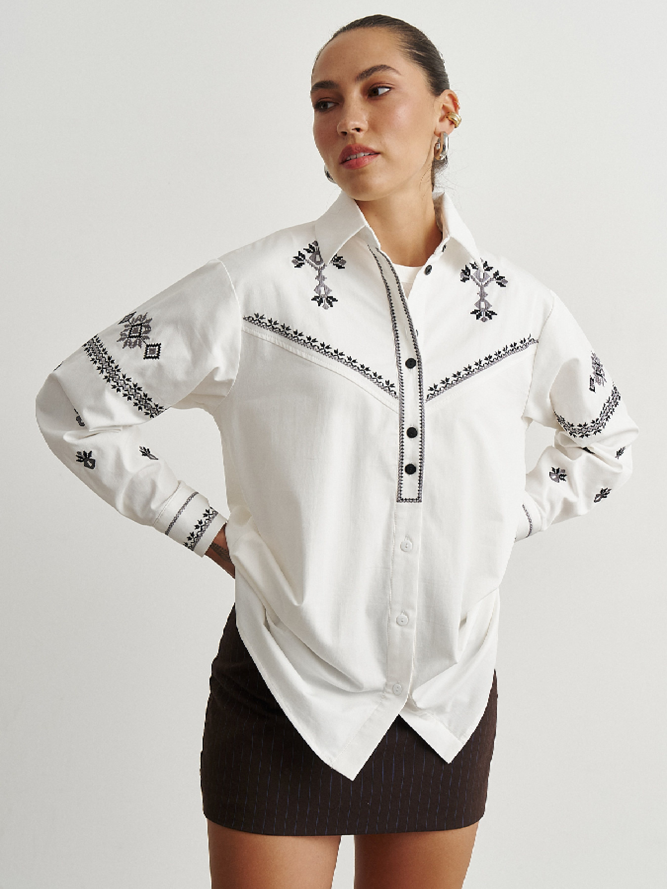 Вишита сорочка RicaMare модель RM4294-10-25DB Вишита сорочка RicaMare модель RM4294-10-25DB Фото