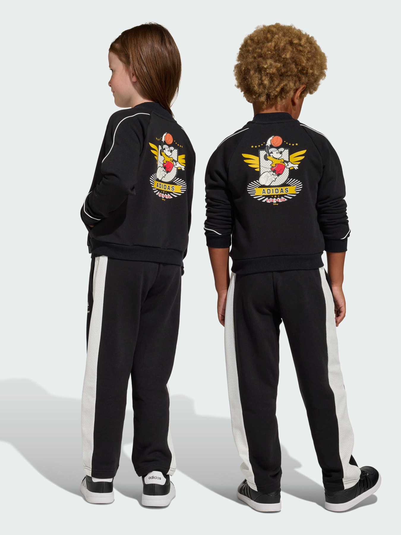 Повсякденні штани Adidas x Disney модель JZ7669 Повсякденні штани Adidas x Disney модель JZ7669 Фото