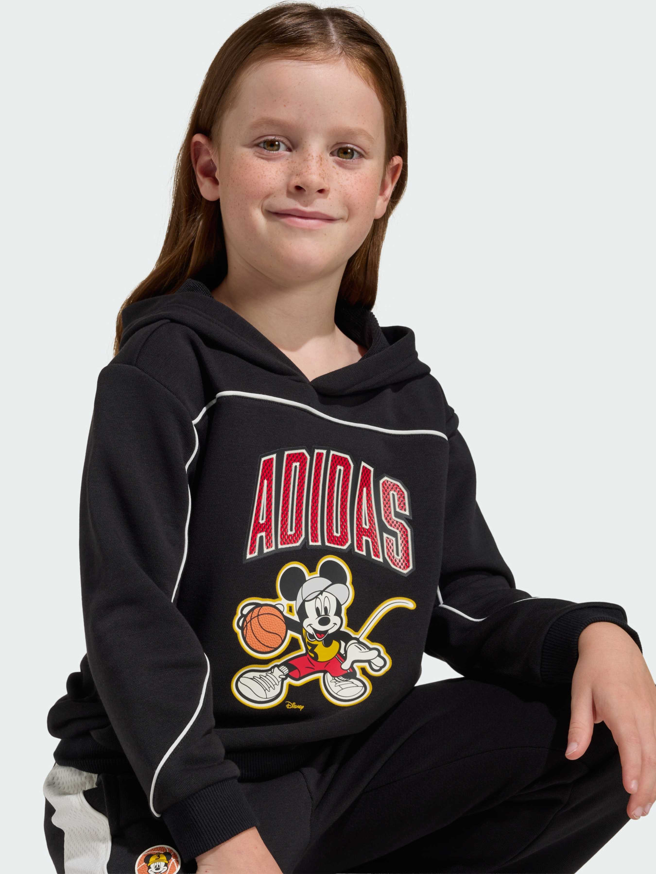 Худи Adidas x Disney модель JZ7670 Худи Adidas x Disney модель JZ7670 Фото