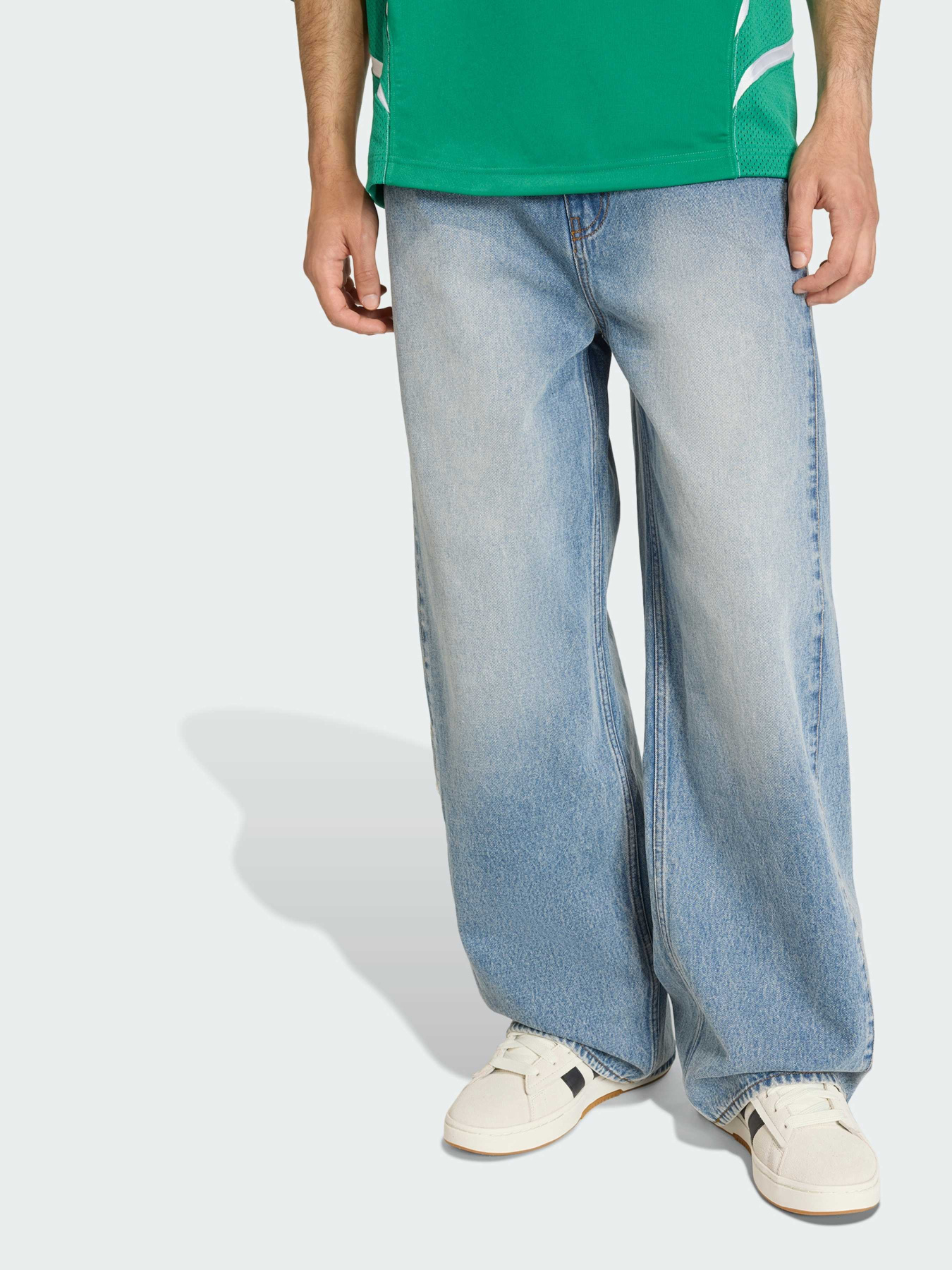 Широкие джинсы Adidas модель KE0112 Широкие джинсы Adidas модель KE0112 Фото