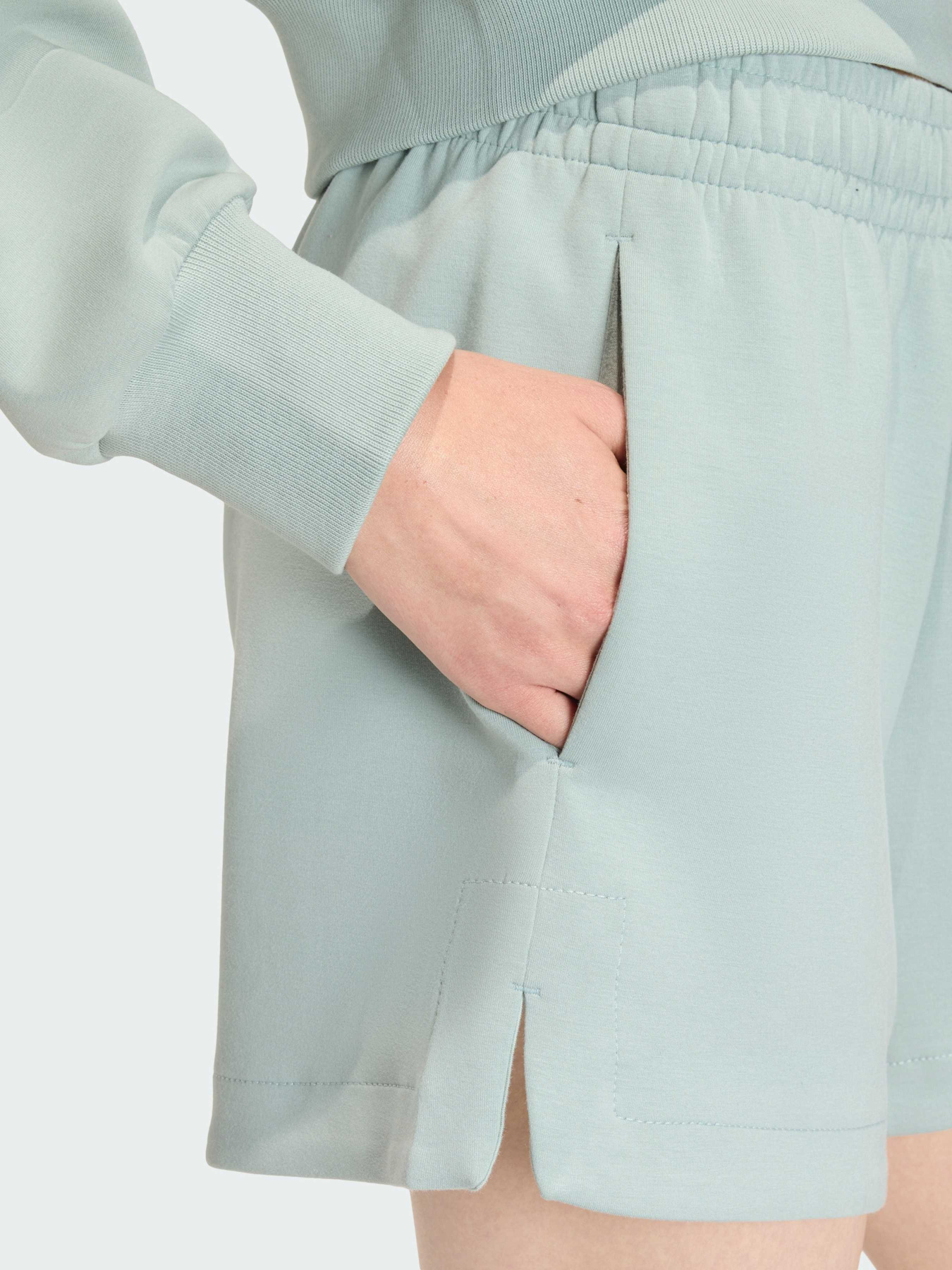 Повседневные шорты Adidas модель KA6996 Фото