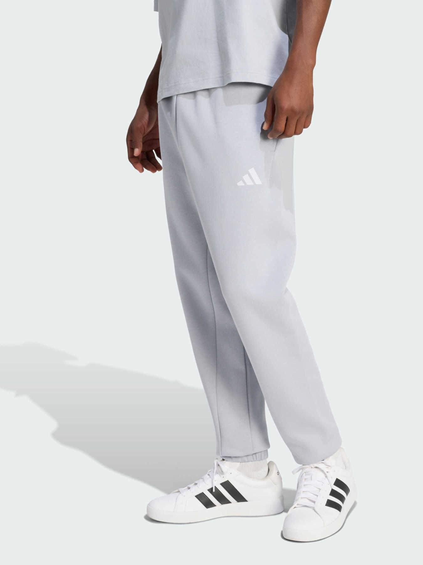 Спортивные брюки Future Icons Small Logo модель KD7645 Фото