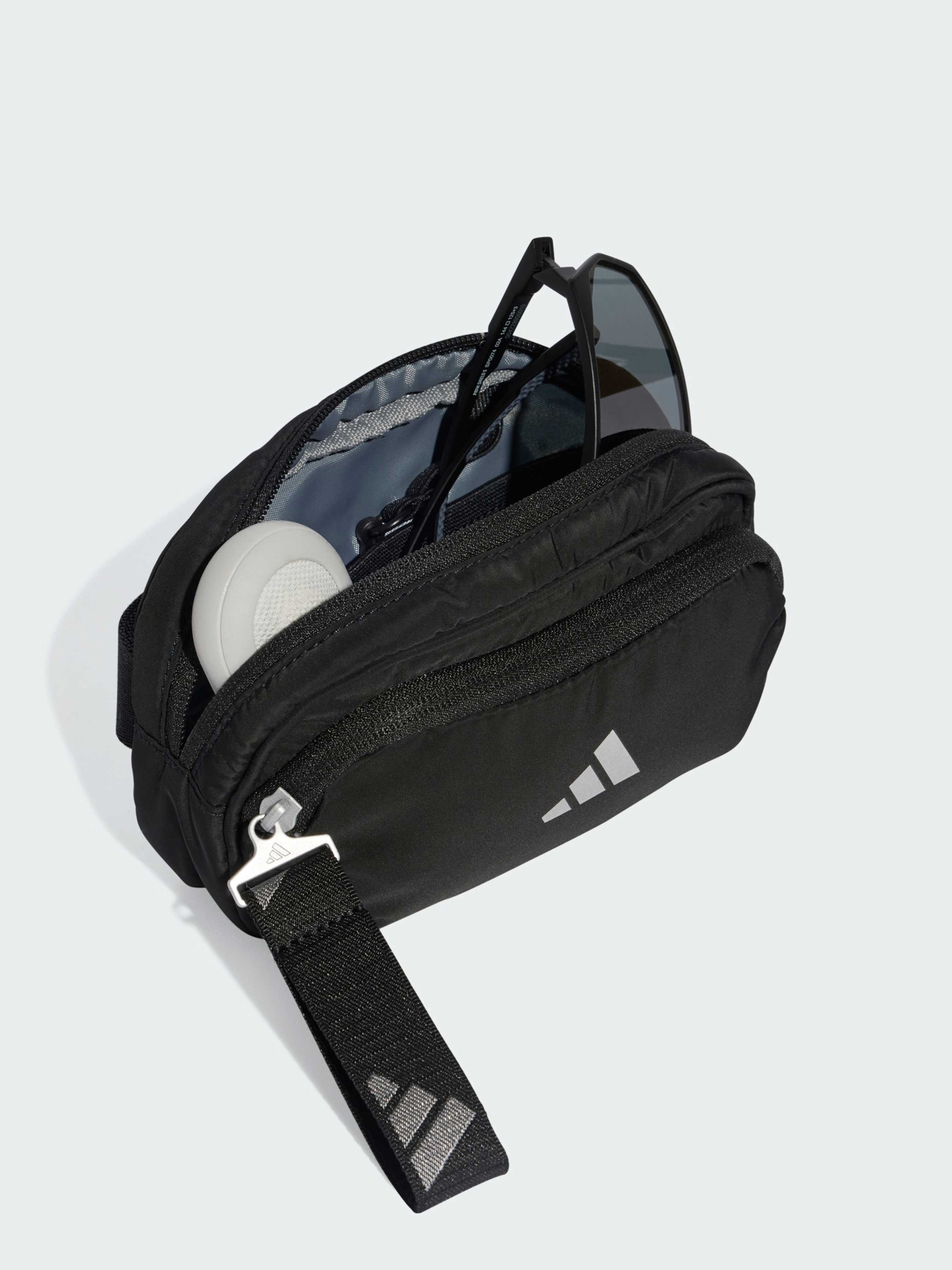 Поясная сумка Adidas Clima модель JE3225 Поясная сумка Adidas Clima модель JE3225 Фото