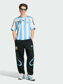 Футболка Adidas модель JN3708 Футболка Adidas модель JN3708 Фото