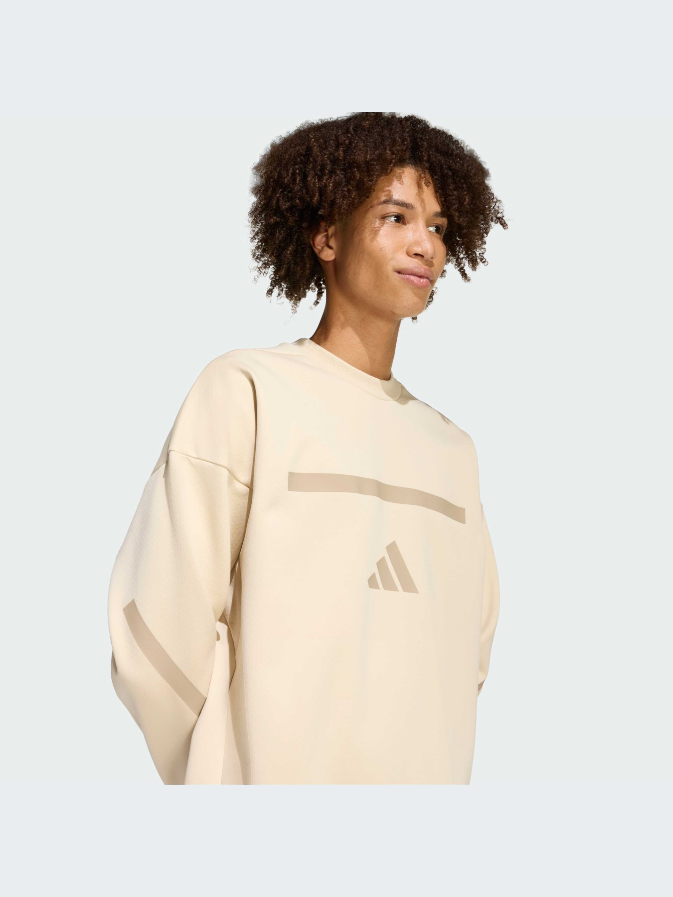Худи и свитшоты Adidas ZNE модель KE4705-KZ Худи и свитшоты Adidas ZNE модель KE4705-KZ Фото