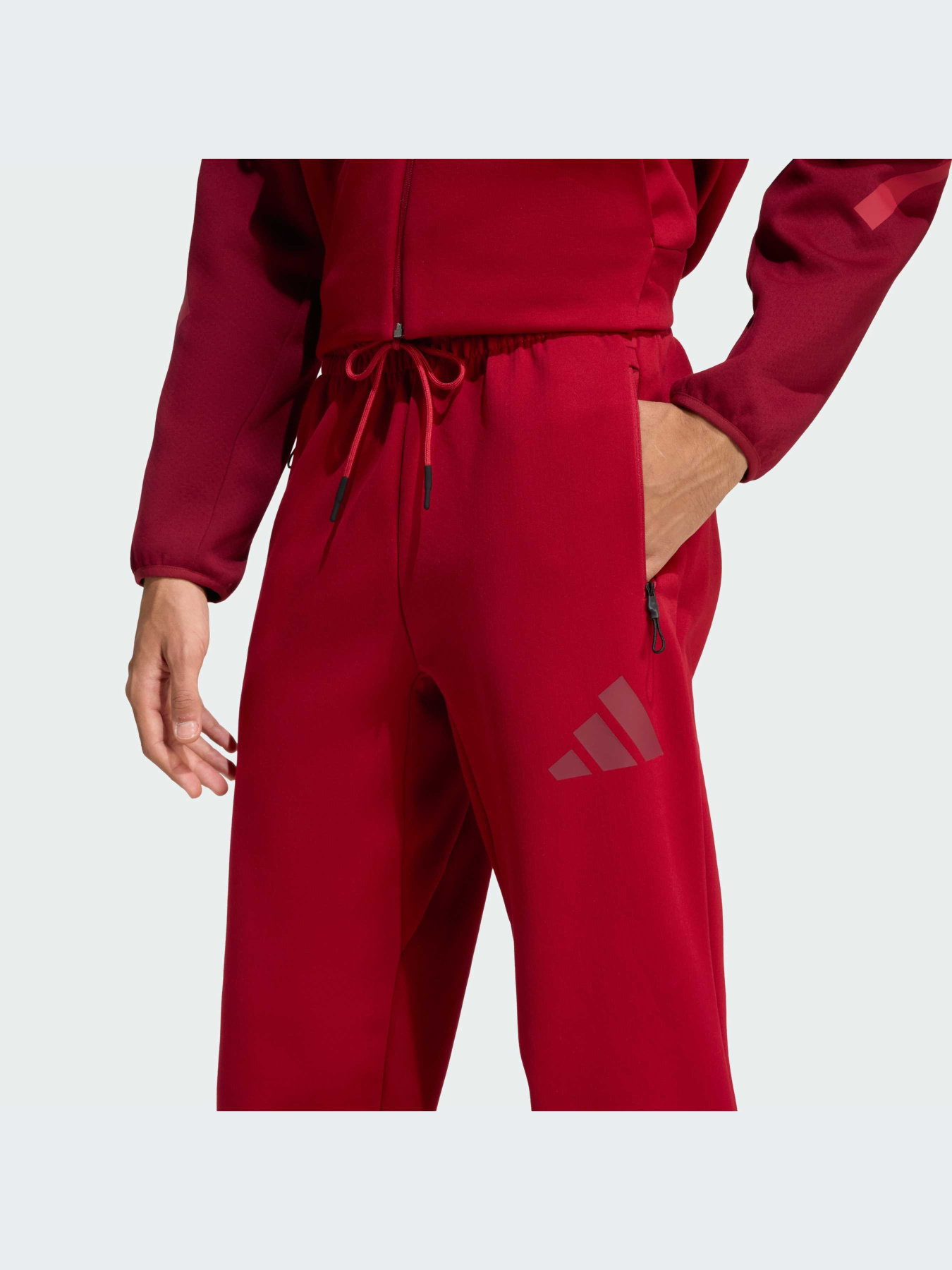 Брюки Adidas ZNE модель KE4685-KZ Брюки Adidas ZNE модель KE4685-KZ Фото