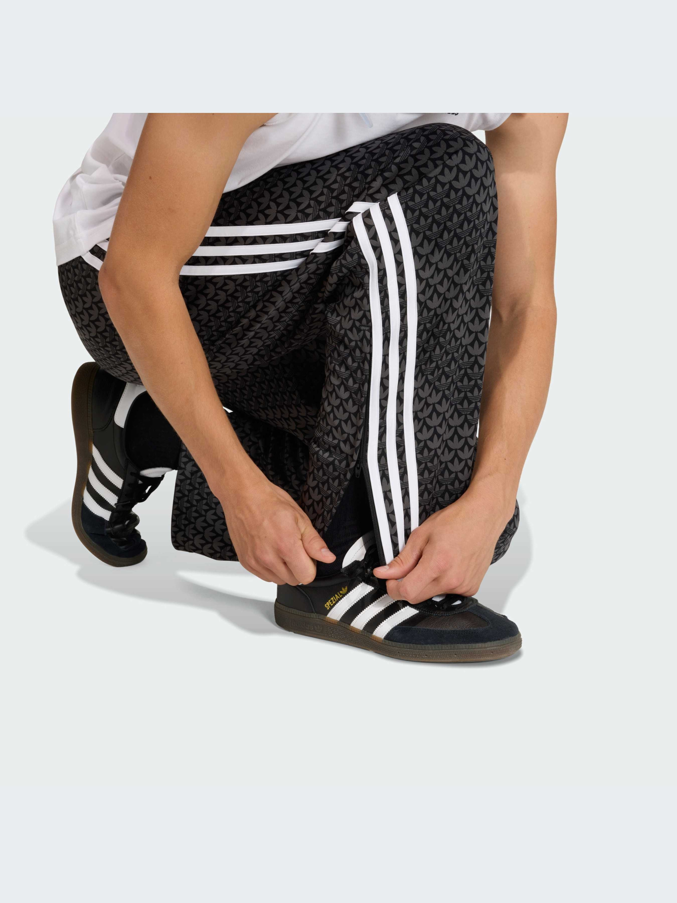 Брюки Adidas модель KC9159-KZ Брюки Adidas модель KC9159-KZ Фото