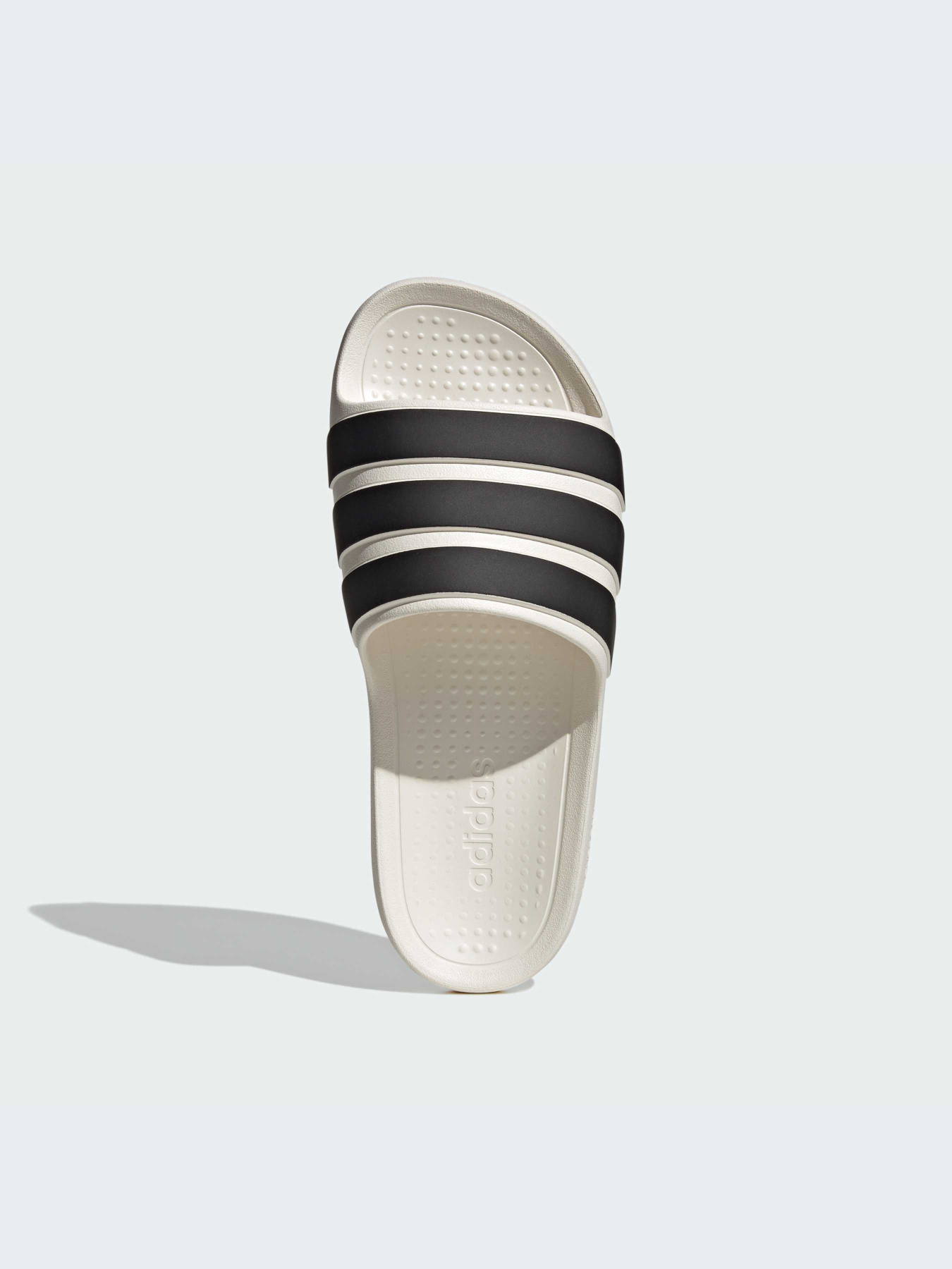 Шлёпанцы Adidas Adilette модель IG6858-KZ Шлёпанцы Adidas Adilette модель IG6858-KZ Фото