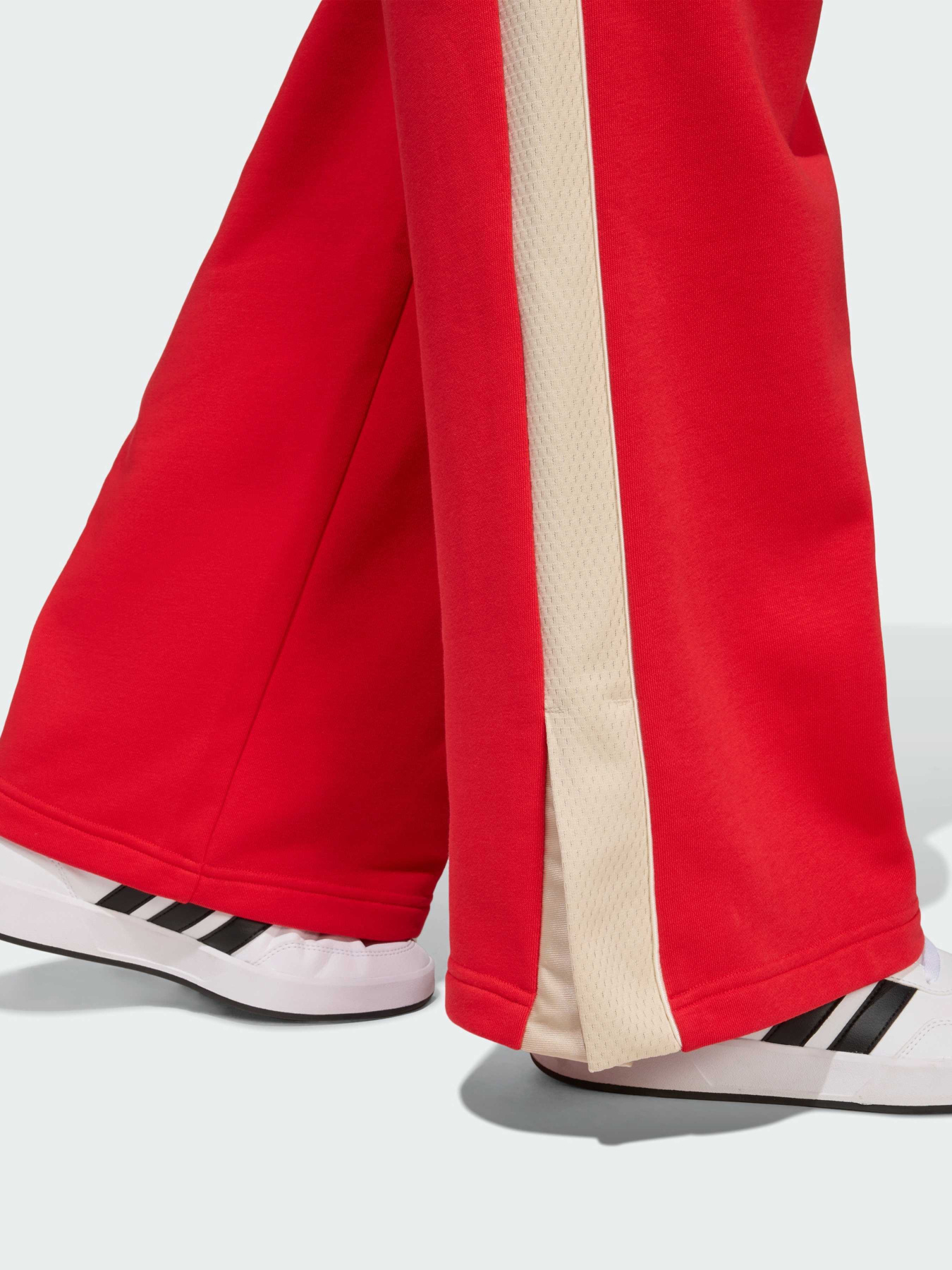 Спортивные брюки STADIUM WIDE LEG модель KD3398 Спортивные брюки STADIUM WIDE LEG модель KD3398 Фото