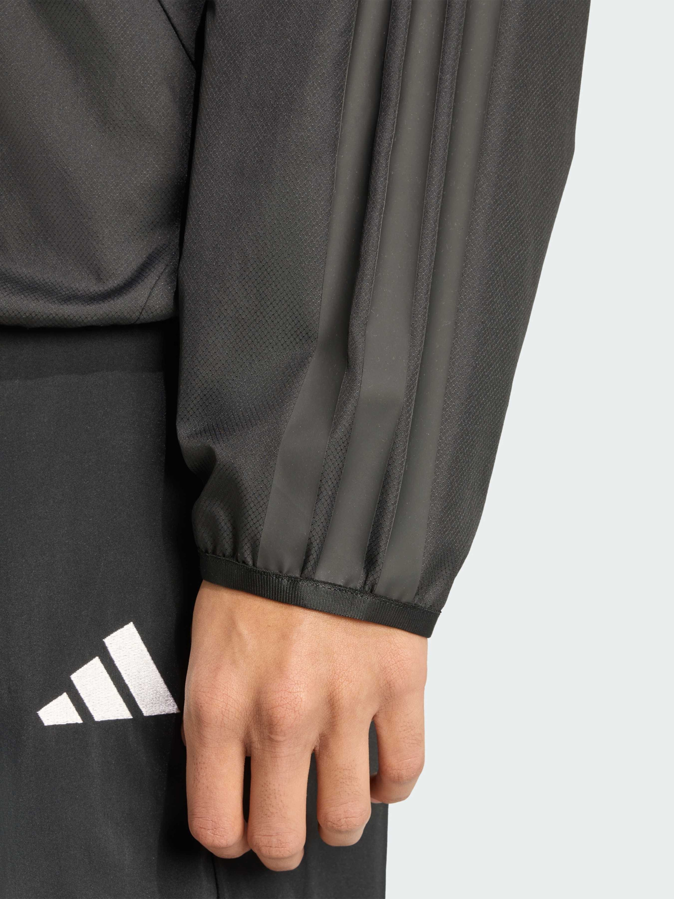 Ветровка Adidas модель JM3896 Фото