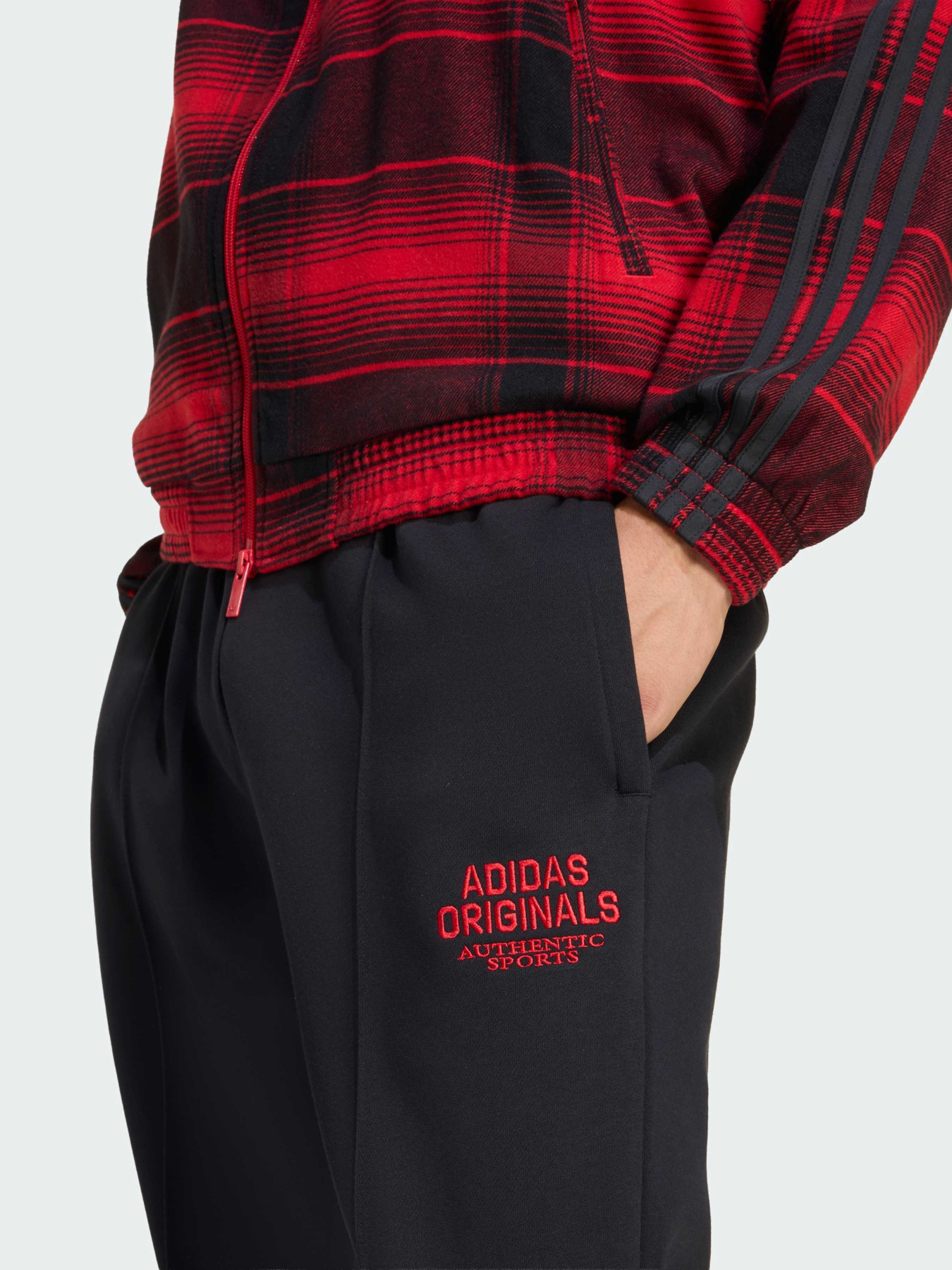 Повсякденні штани Adidas Graphics модель KD6552 Фото