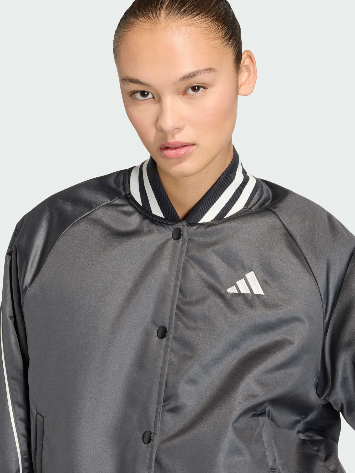 Бомбер Adidas модель JZ6919 Фото