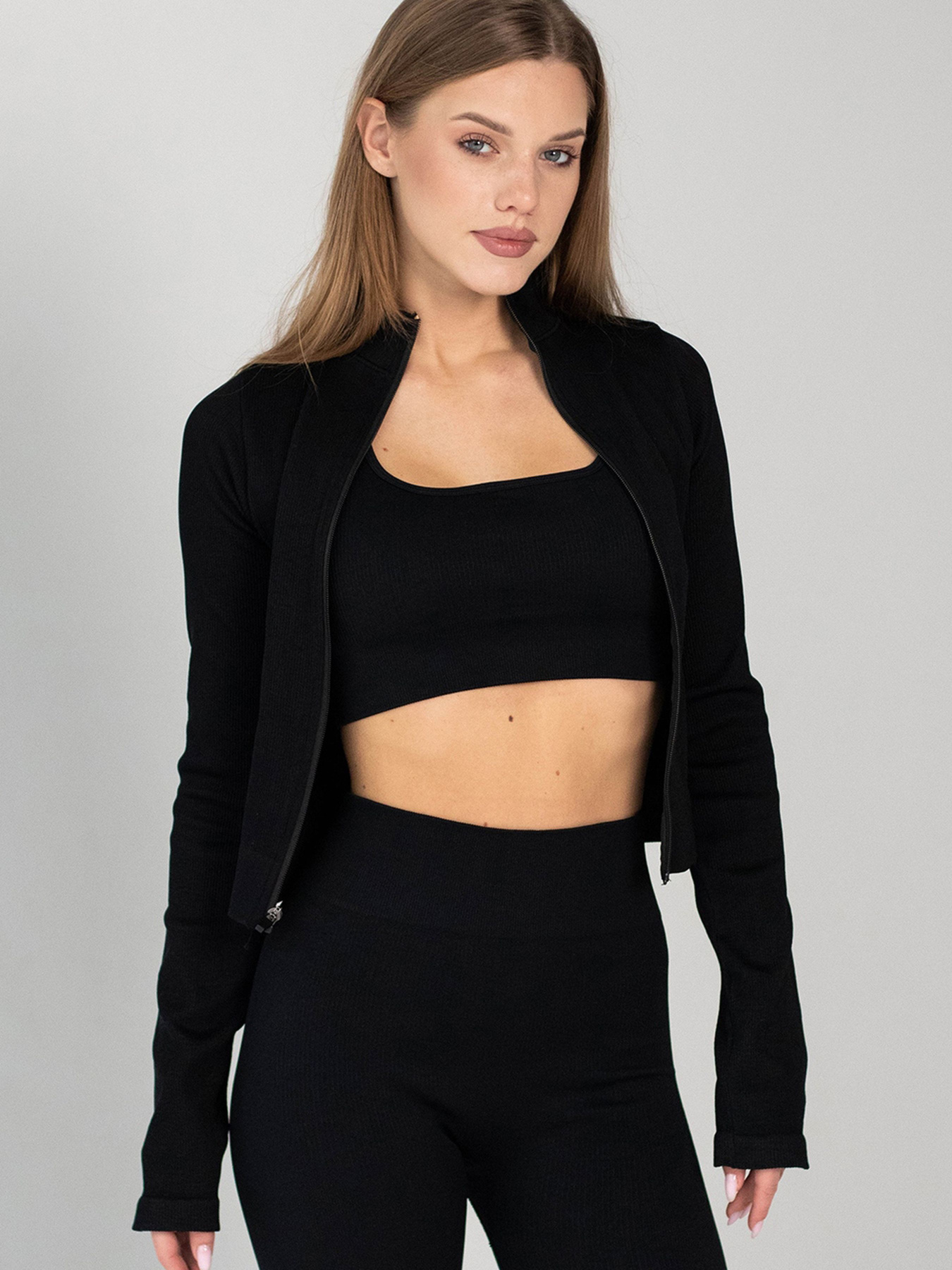 Giulia Женский лонгслив на молнии в рубчик Flex longsleeve "Bare" L96 модель UP-00003333 Giulia Женский лонгслив на молнии в рубчик Flex longsleeve "Bare" L96 модель UP-00003333 Фото