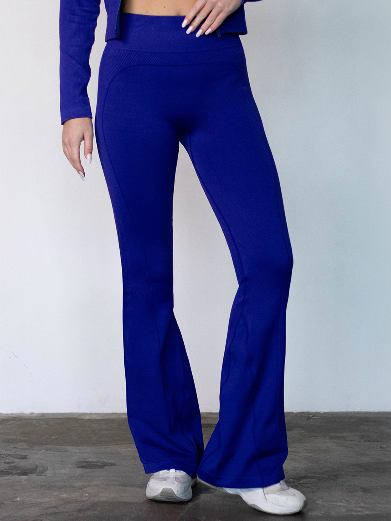 Giulia Женские леггинсы клеш с push-up эффектом Flexing leggins «Sculpt Flare» YZ168 модель UP-00003338 Фото