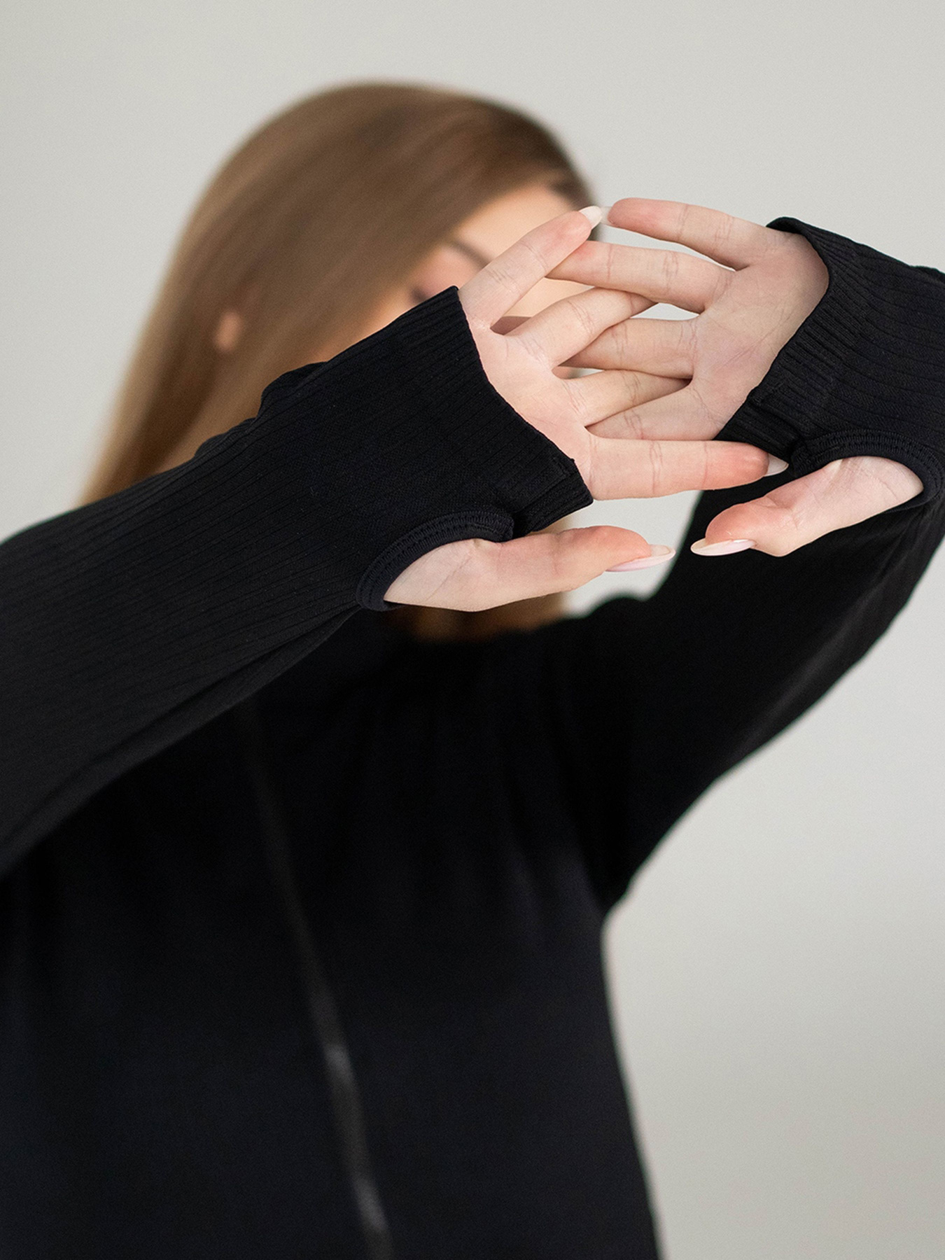 Giulia Кроп-кофта на молнии с митенками Flex crop "Zip-Up Active" XY110 модель UP-00003339 Giulia Кроп-кофта на молнии с митенками Flex crop "Zip-Up Active" XY110 модель UP-00003339 Фото