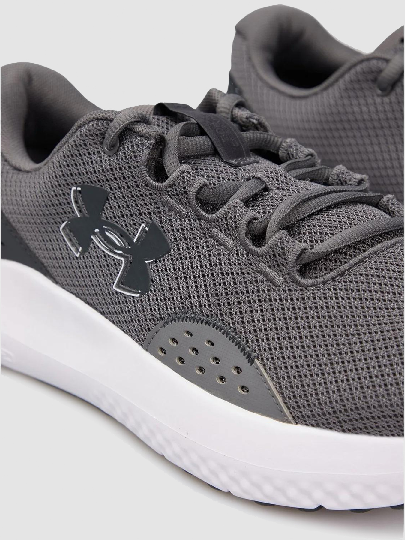 Кросівки повсякденні Under Armour Charged Surge 4 модель 3027000-106 Фото