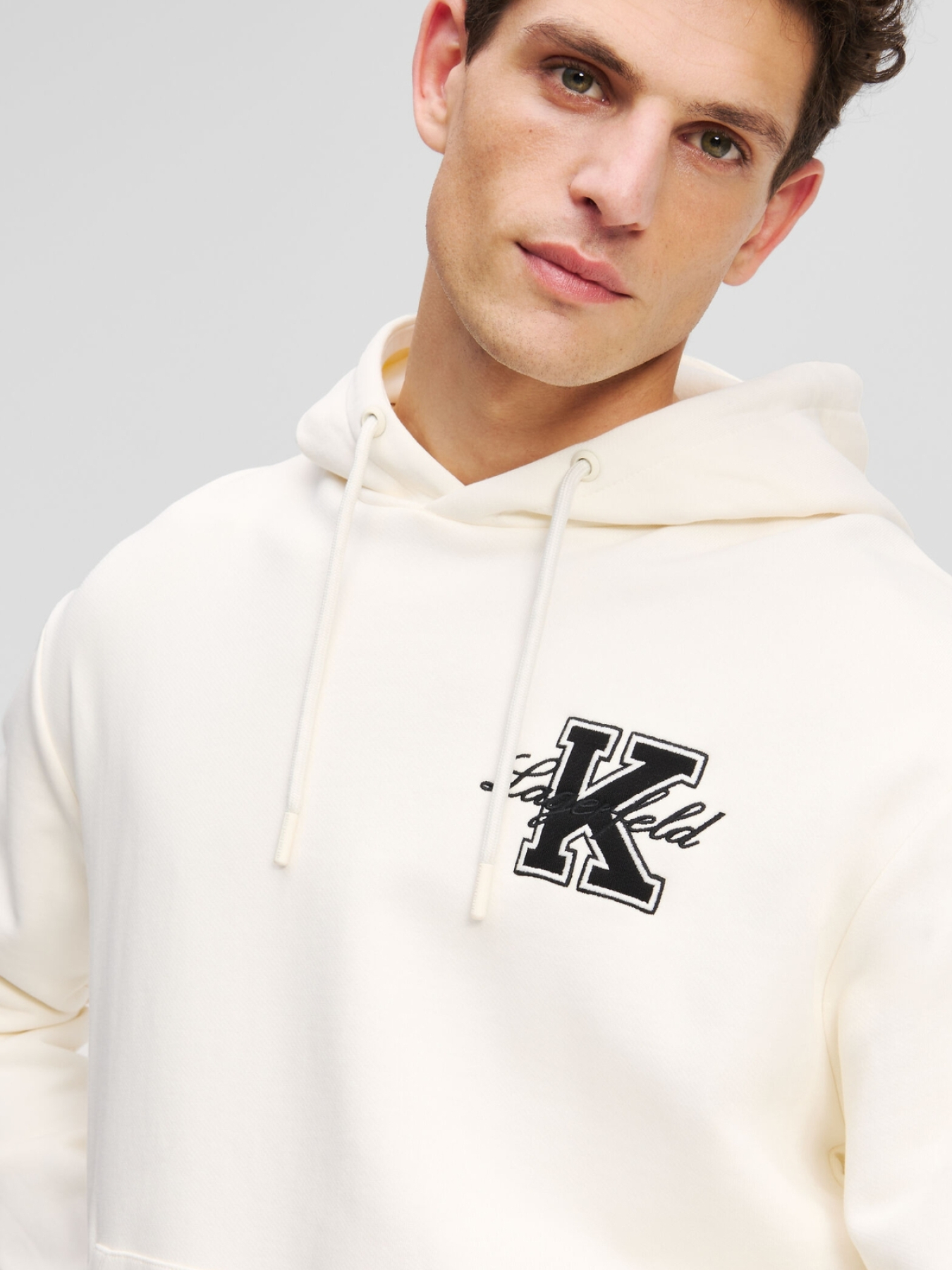 Мужское белое худи модель 552906.705127;60 Фото