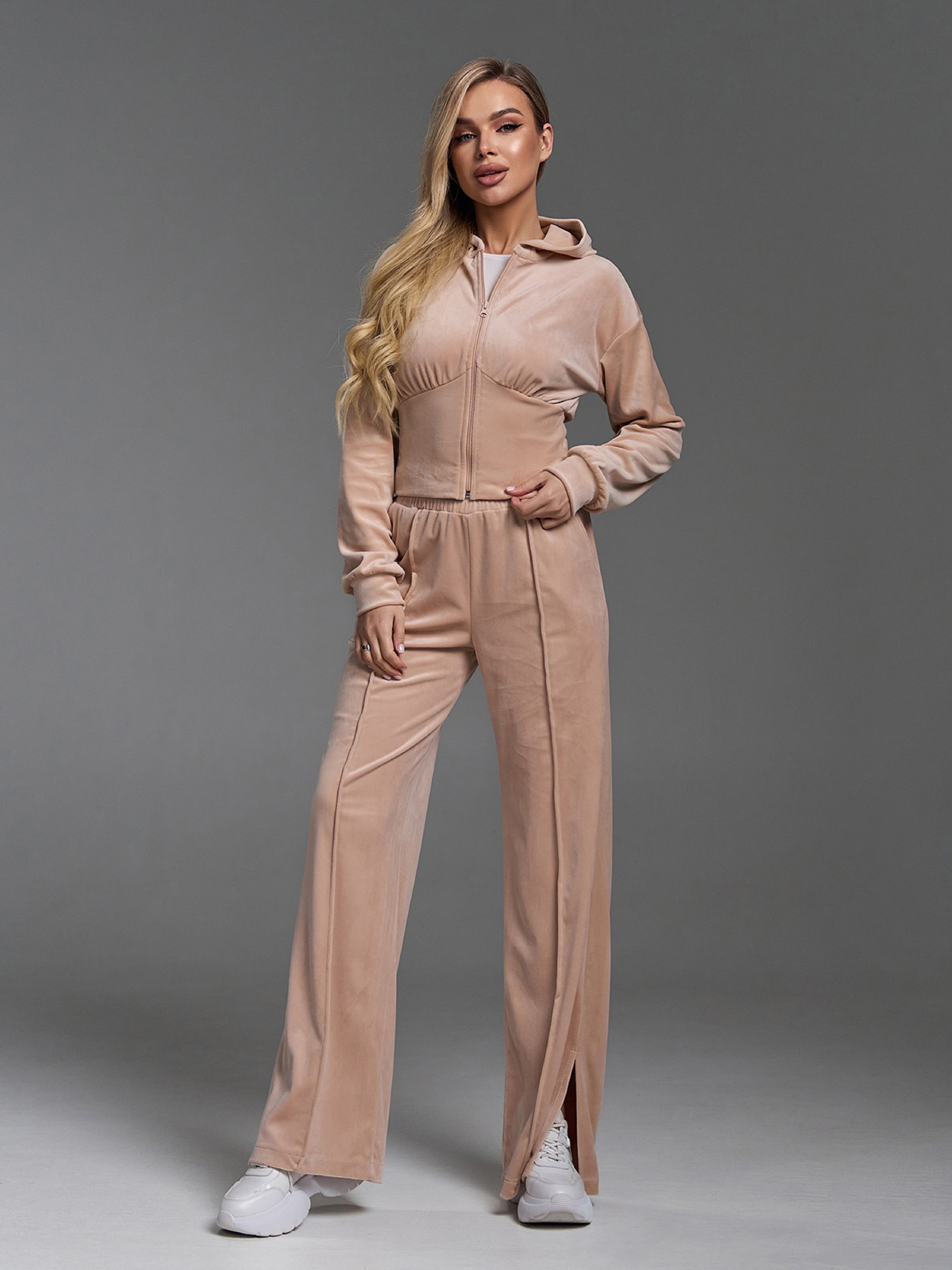 Велюровий Жіночий Спортивний костюм ISSA Plus  (SA-670_beige) колір бежевий