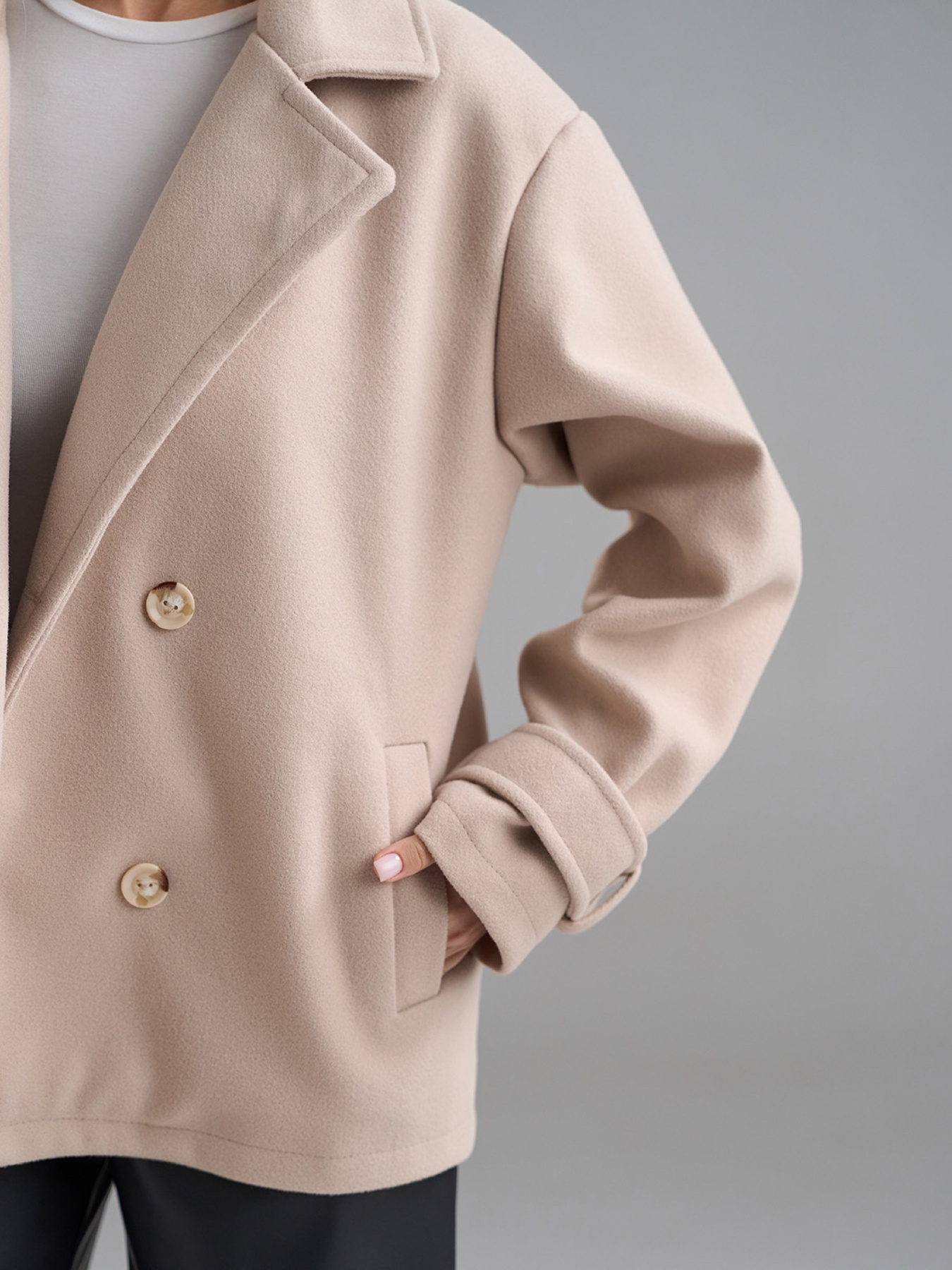 Пальто ISSA Plus модель SA-694_бежевый Пальто ISSA Plus модель SA-694_бежевый Фото