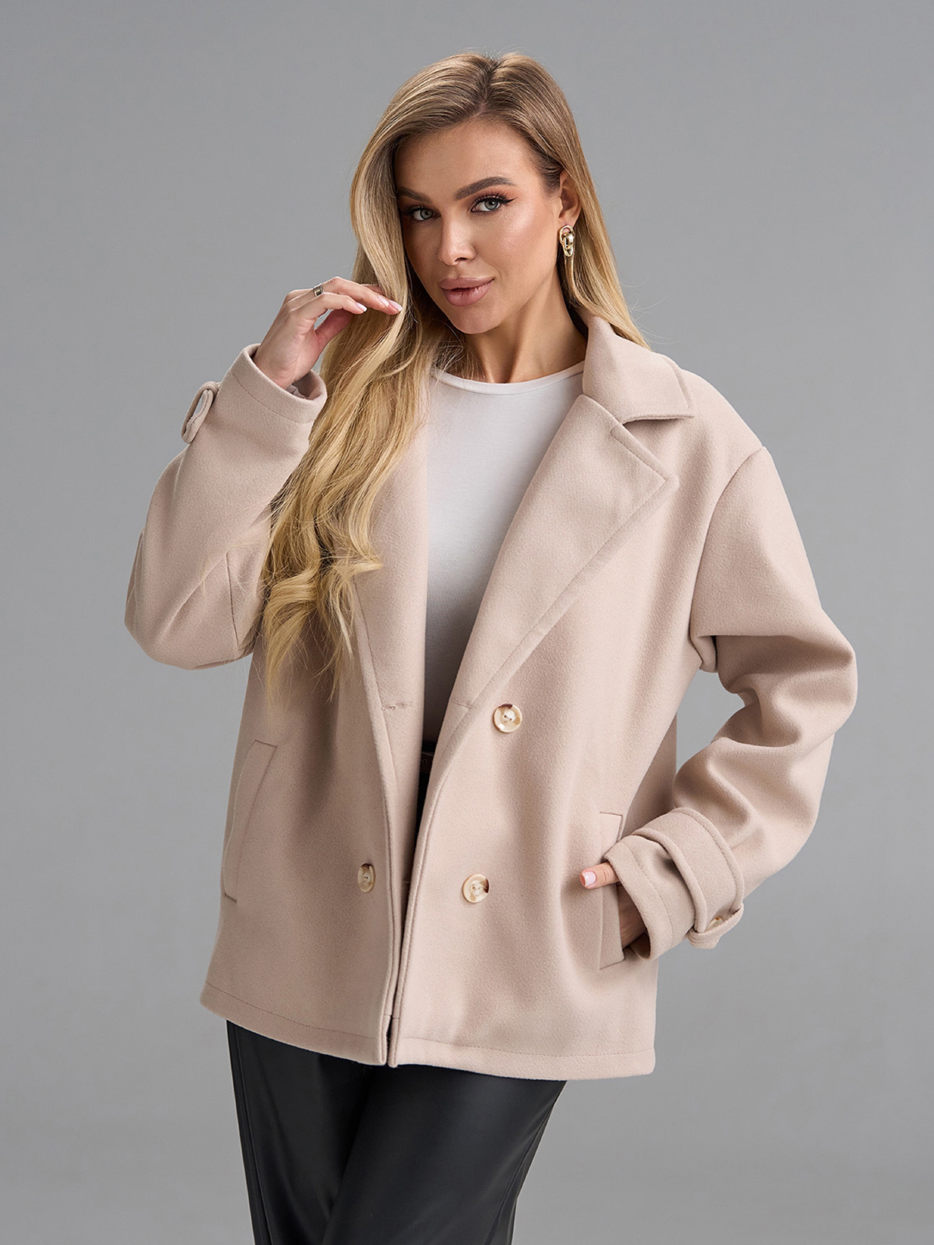 Пальто ISSA Plus модель SA-694_бежевый Пальто ISSA Plus модель SA-694_бежевый Фото