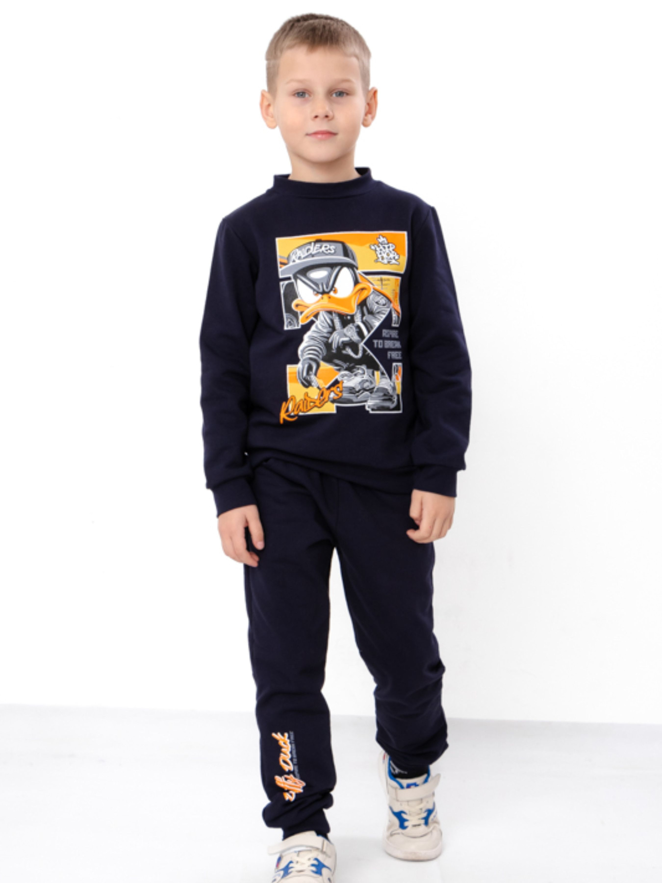 Утеплений костюм для хлопчика (світшот та штани) з малюнком, Темно-синій Носи Своє (6063-023-33-6) модель 6063-023-33-6-chornilxno-sinj-duck Утеплений костюм для хлопчика (світшот та штани) з малюнком, Темно-синій Носи Своє (6063-023-33-6) модель 6063-023-33-6-chornilxno-sinj-duck Фото