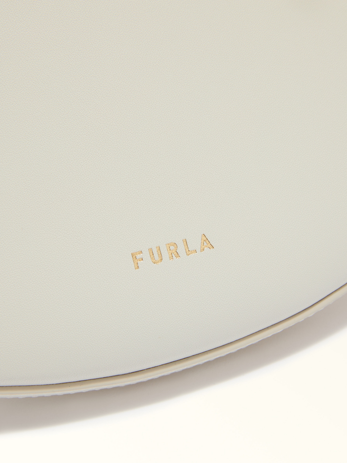 Сумка на плечо FURLA MOONSTONE M SHOULDER BAG модель WB01868BX3104PNN001002 Фото