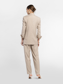 Жакет женский W02.01.16.611 Arber бежевый, вискозная ткань, удлиненный с асимметричной застежкой модель W02.01.16.611 Жакет женский W02.01.16.611 Arber бежевый, вискозная ткань, удлиненный с асимметричной застежкой модель W02.01.16.611 Фото