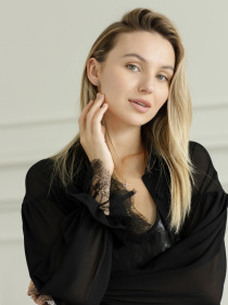 Блуза Atelier Kozmeniuk Irina модель 107 Фото