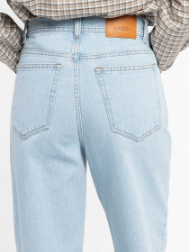 Прямые джинсы Arber модель W16.02.23.610 Фото