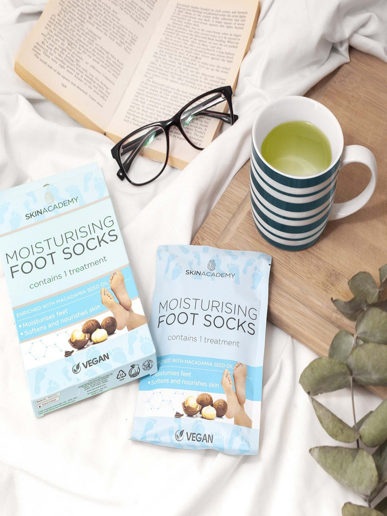 Увлажняющие носочки для ног 1 пара Skin Academy модель 5031413989946 Фото