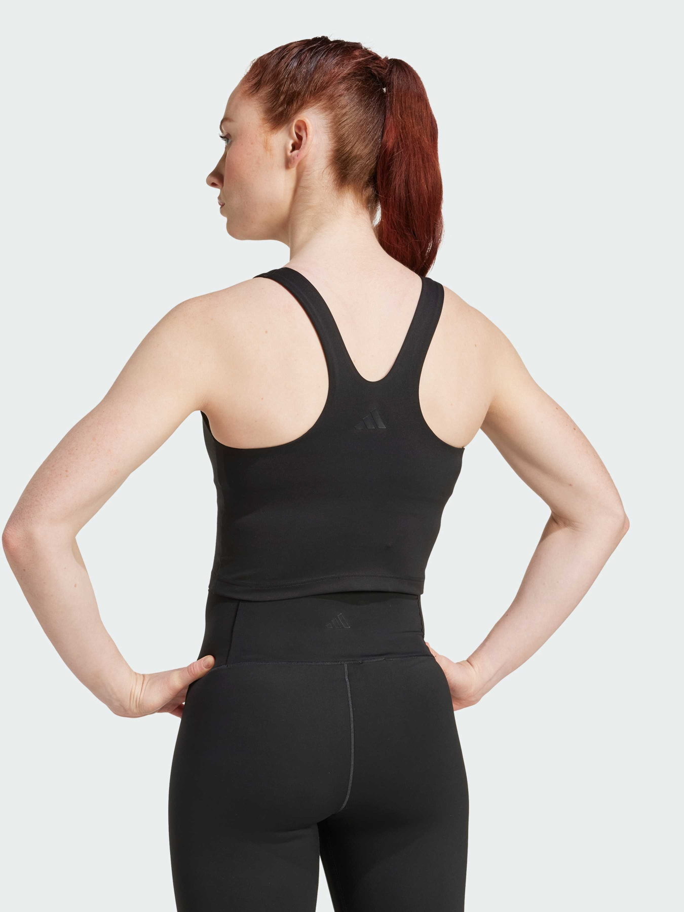 Спортивный топ Adidas модель JL5523 Фото