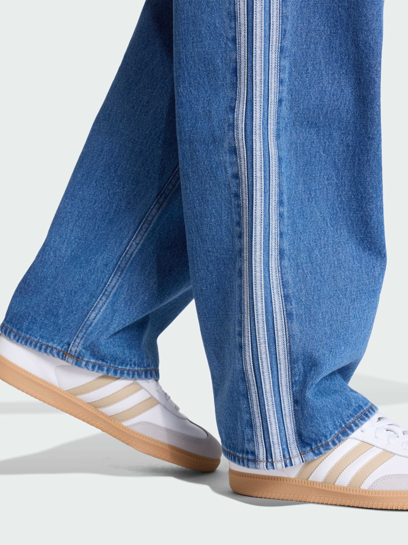 Широкі джинси Adidas Adicolor модель KD1499 Фото