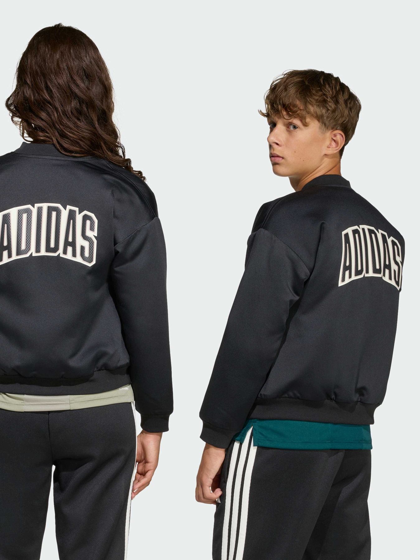 Бомбер Adidas модель KG1000 Бомбер Adidas модель KG1000 Фото