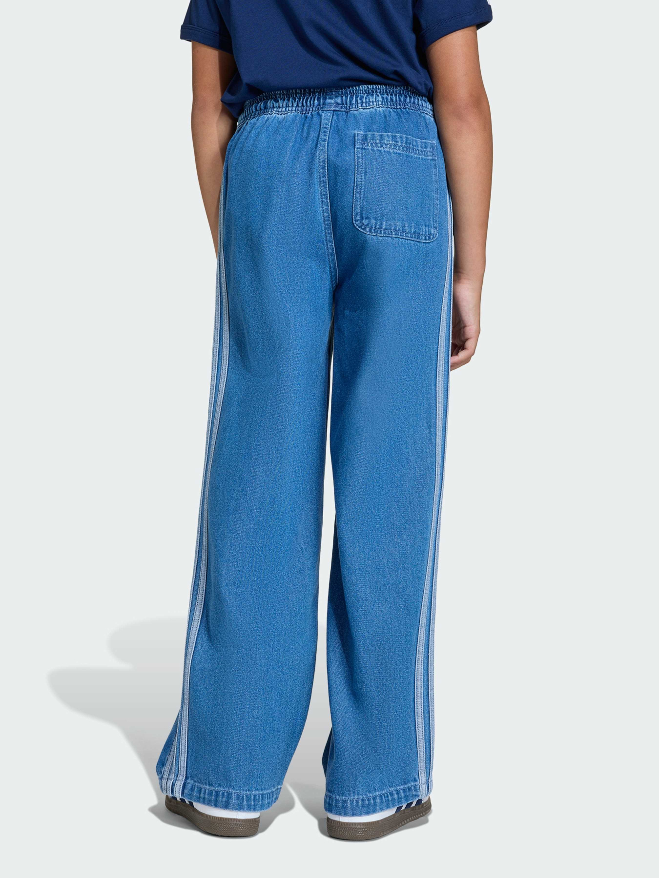 Повседневные штаны Adidas Adicolor модель KE2850 Фото