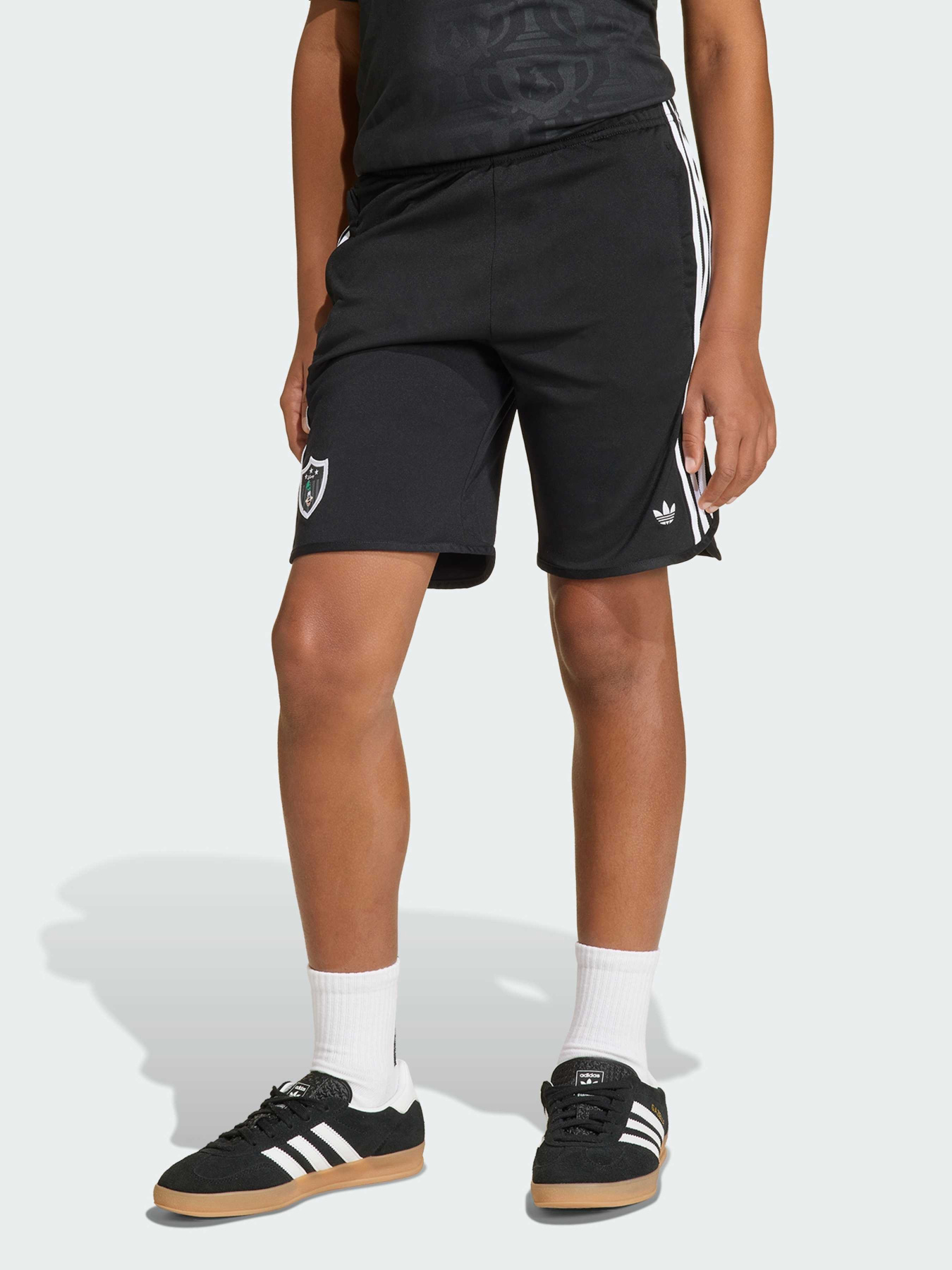 Повседневные шорты Adidas x Disney модель KC8438 Фото