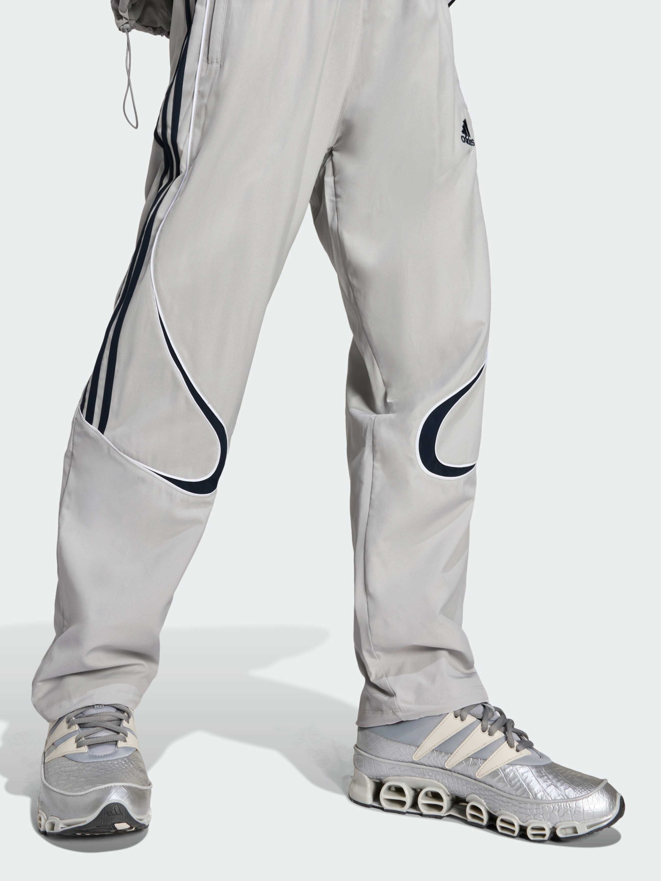 Спортивные брюки Teamgeist Adicolor модель KD5864 Спортивные брюки Teamgeist Adicolor модель KD5864 Фото