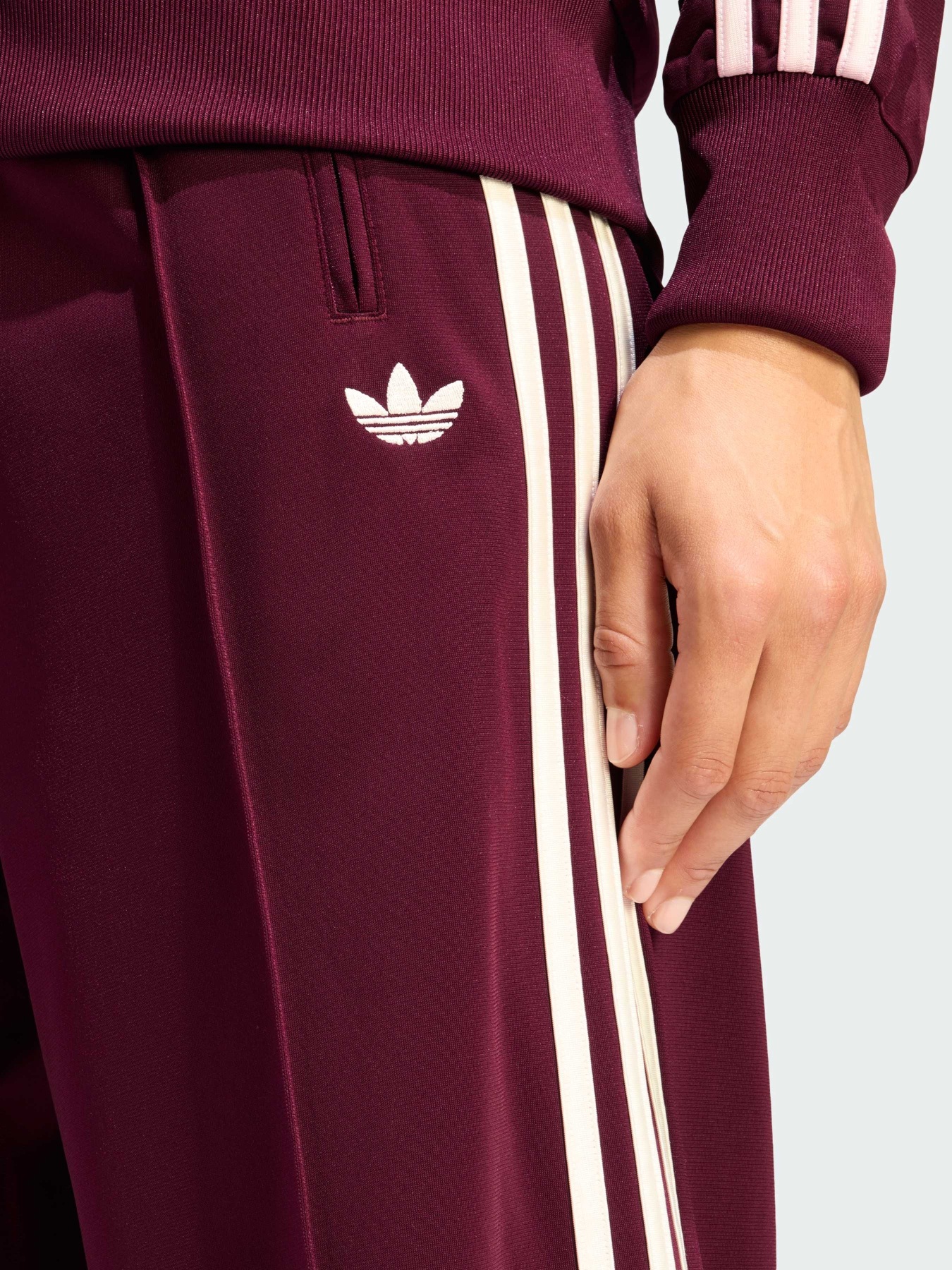 Повседневные штаны Adidas Adicolor модель KD3659 Фото