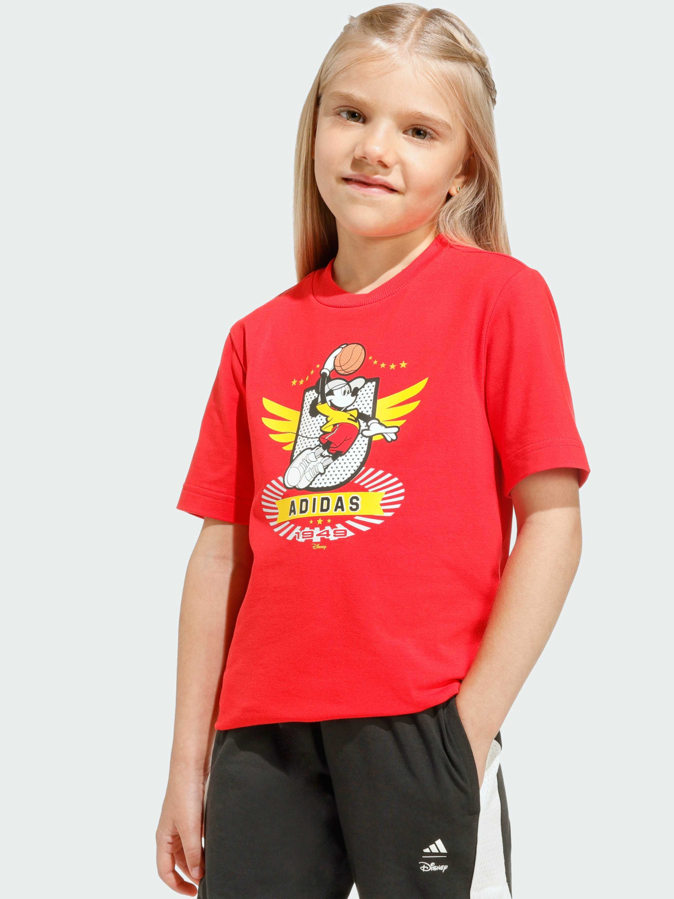 Спортивный комплект Adidas x Disney модель JZ7672 Спортивный комплект Adidas x Disney модель JZ7672 Фото