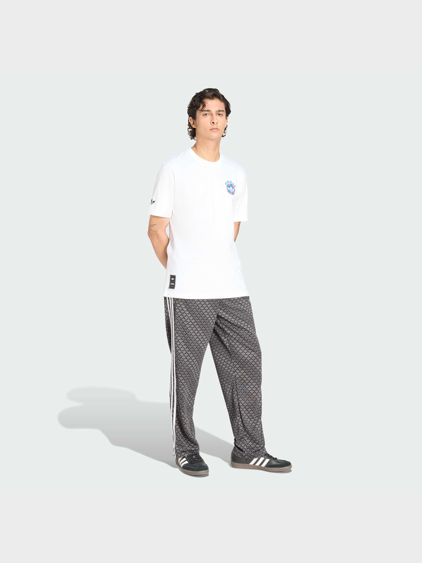 Футболка Adidas Graphics модель KD1424 Фото