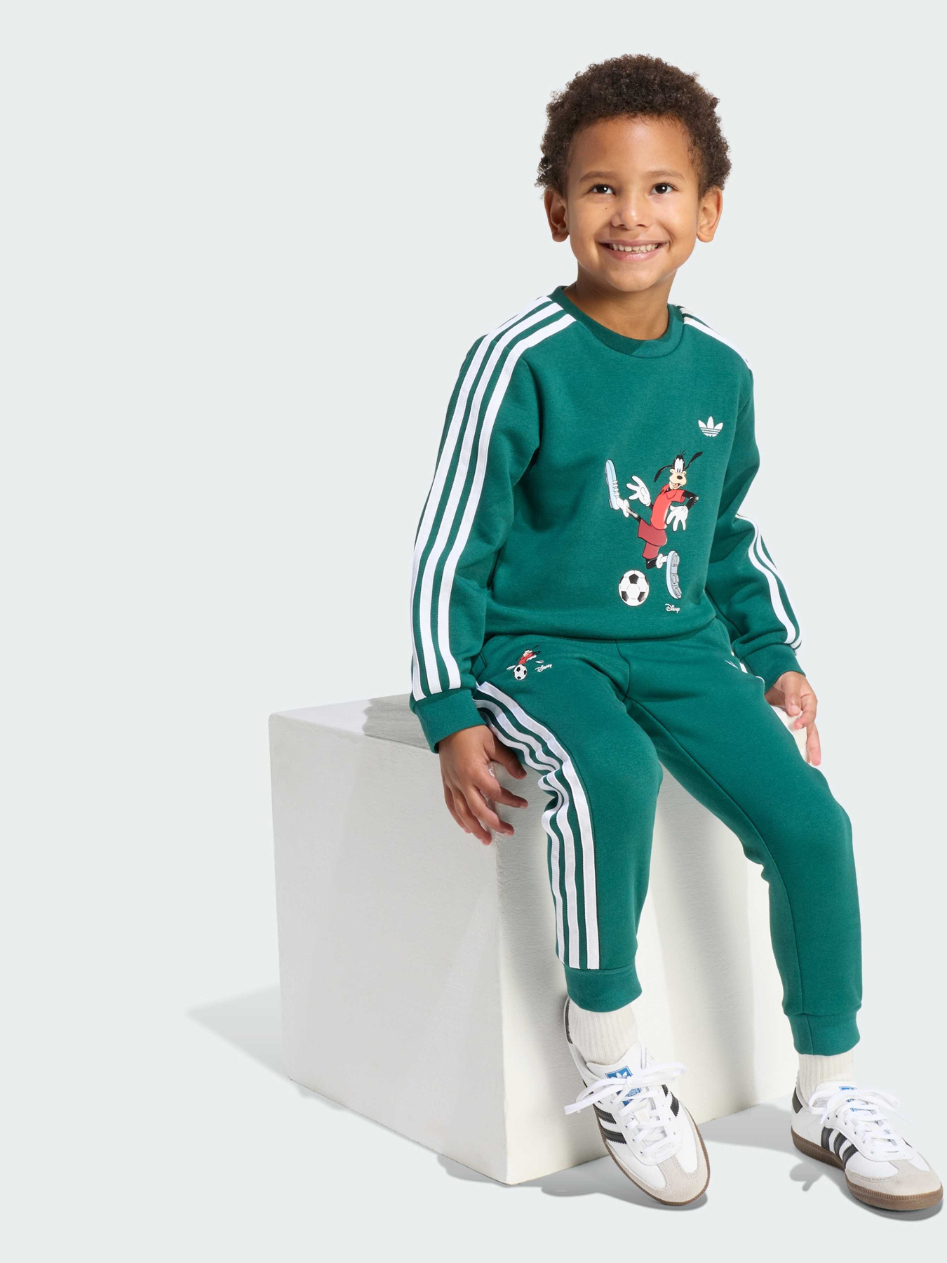 Спортивный костюм Adidas x Disney модель KC8430 Фото