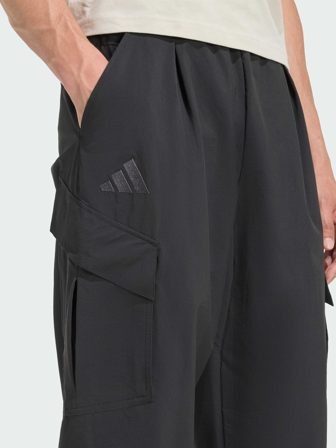 Штаны спортивные Adidas модель KE4998 Штаны спортивные Adidas модель KE4998 Фото