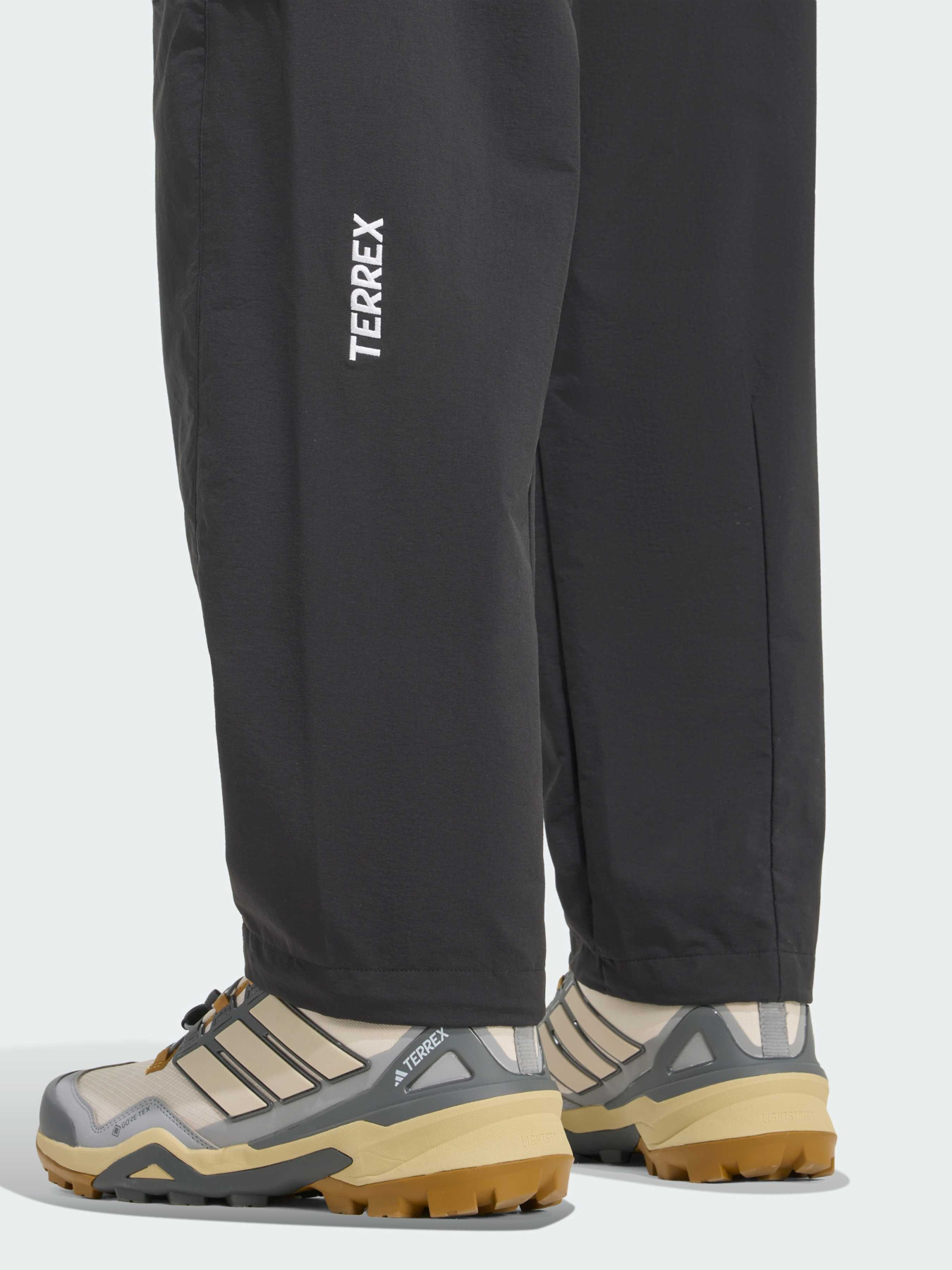 Штаны спортивные Adidas модель KE4998 Штаны спортивные Adidas модель KE4998 Фото