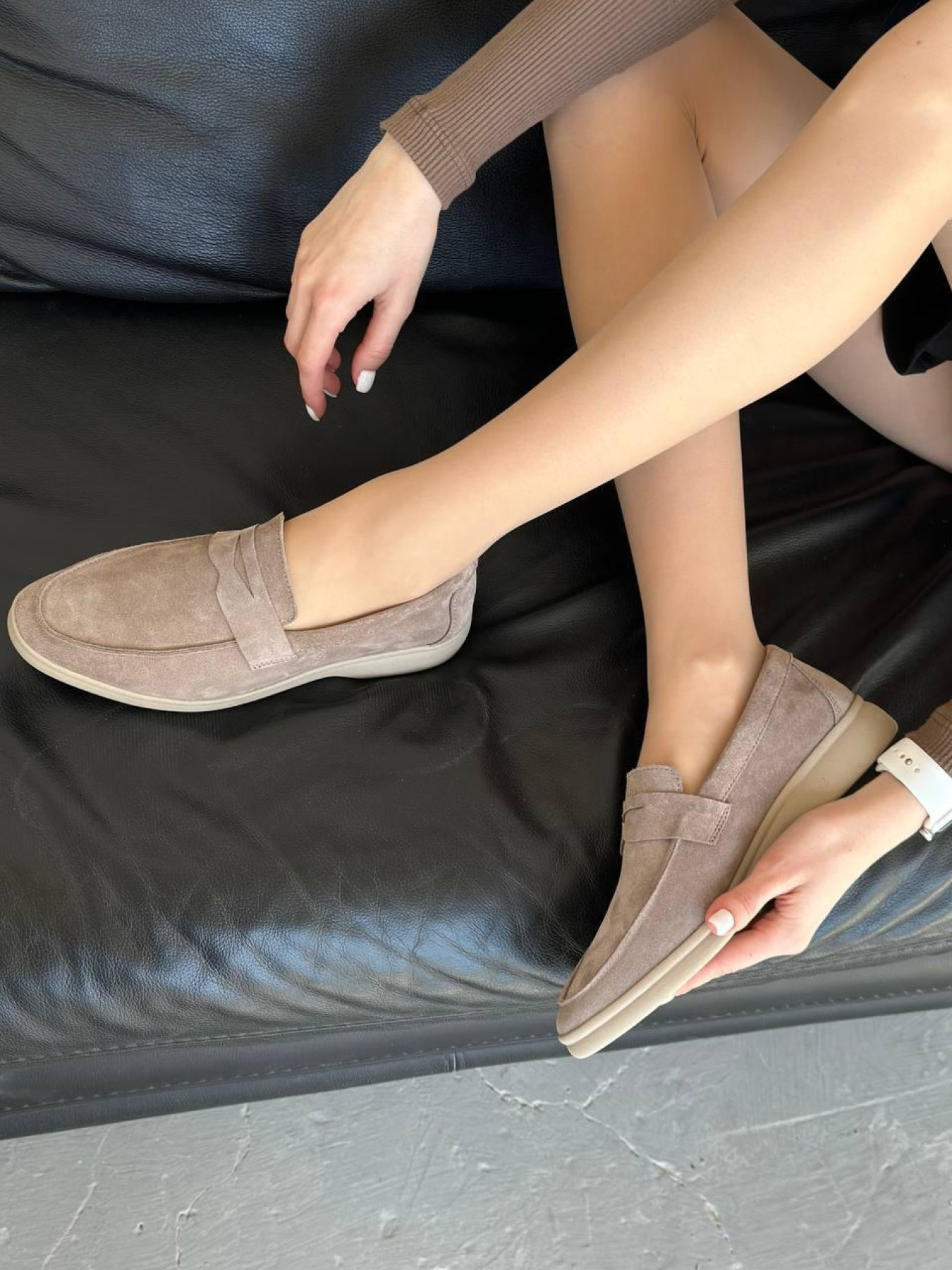 Лофери з натуральної замші на шкіряній устілці фігурна перемичка Капучино (154-4/Хіларі2) модель P_149387-S36_152530 Фото