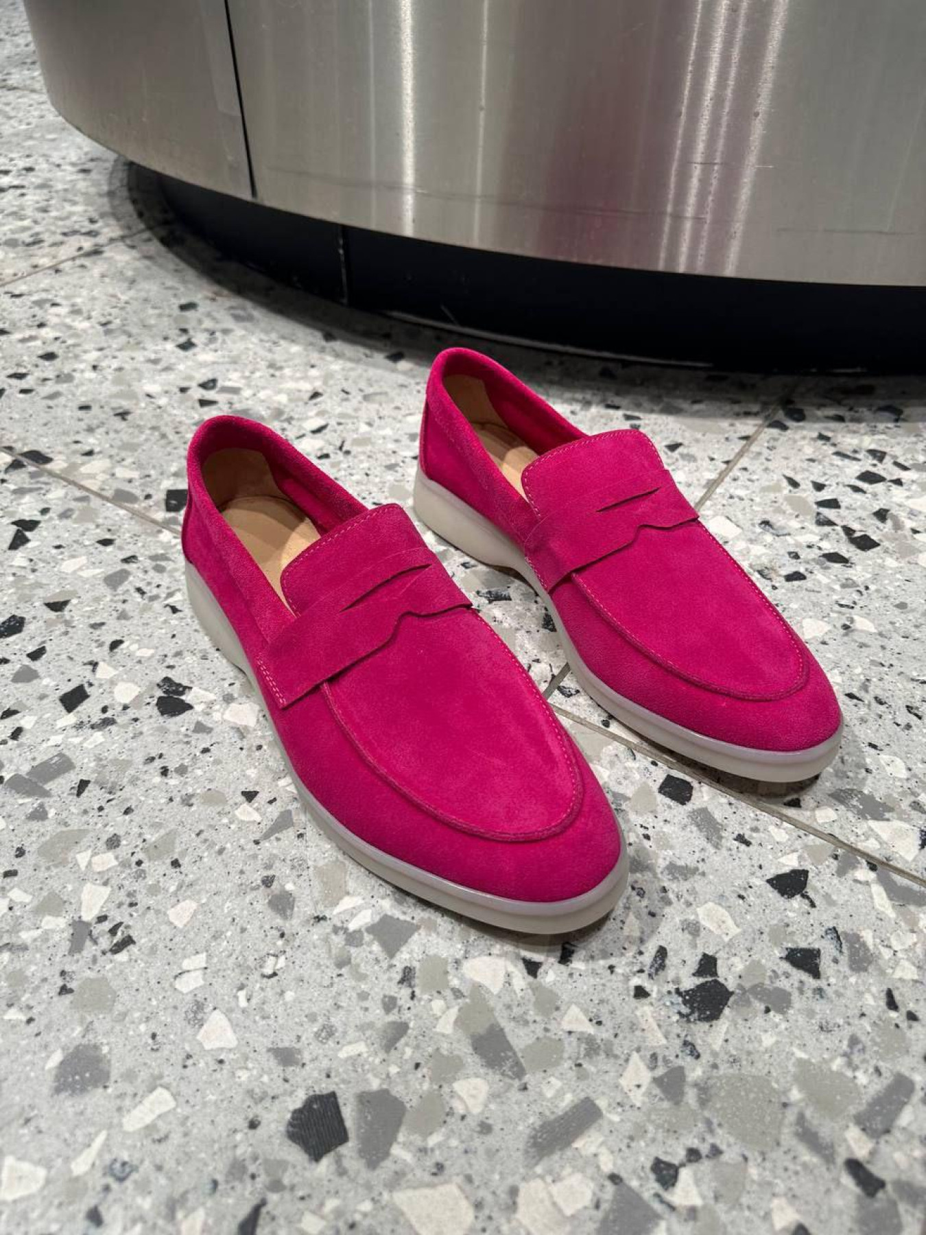 Лоферы из натуральной замши на кожаной стельке фигурная перемычка Фуксия (154-23/1056) модель P_142401-S40_147123 Фото