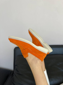 Лоферы из натуральной замши на кожаной стельке фигурная перемычка Оранжевые (154-24/1056) модель P_146386-S40_159997 Фото