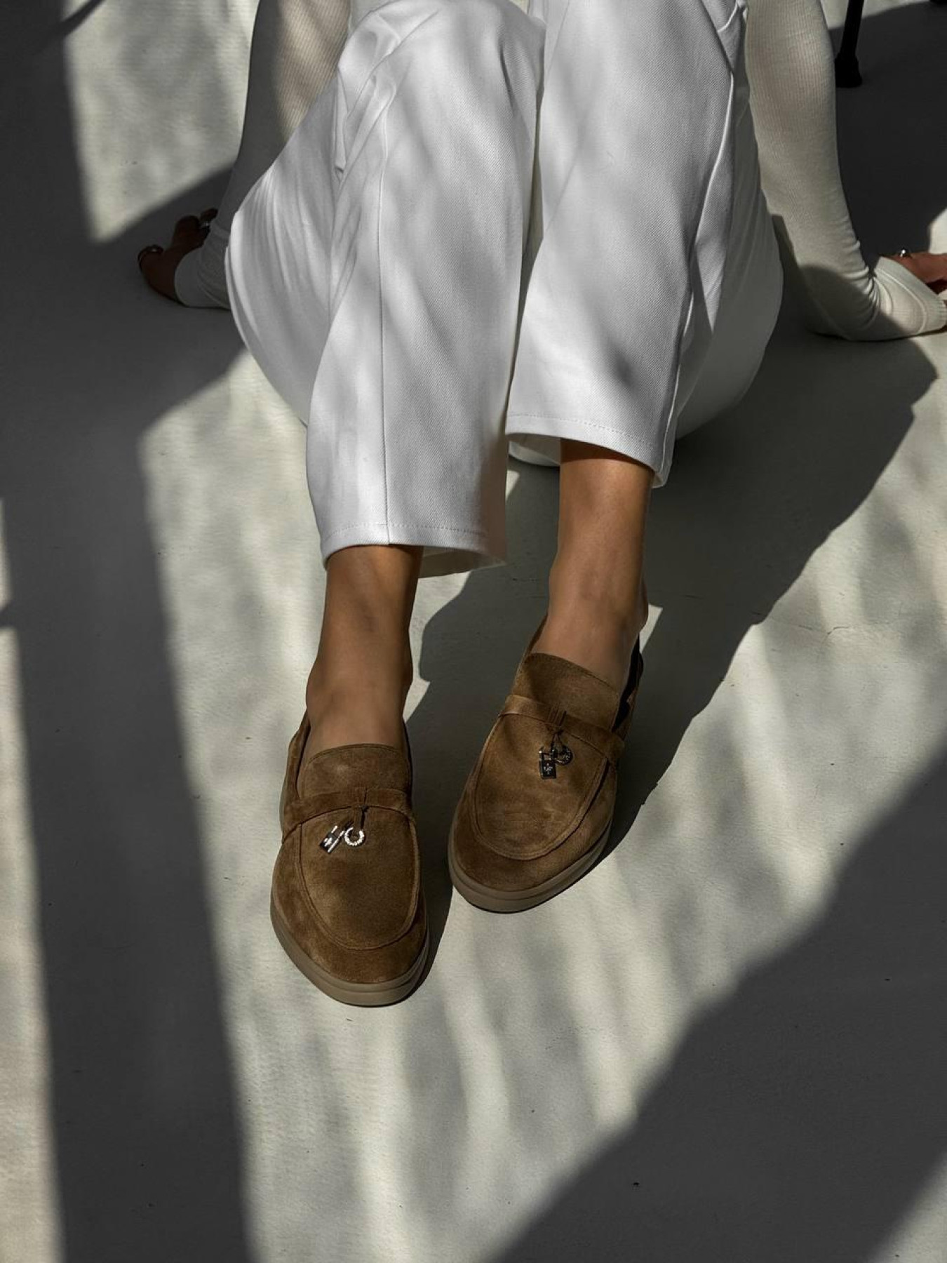 Лоферы из натуральной замши на кожаной стельке узкая перемычка Дерево (154/хилари2) модель P_194851-S36_194851 Фото