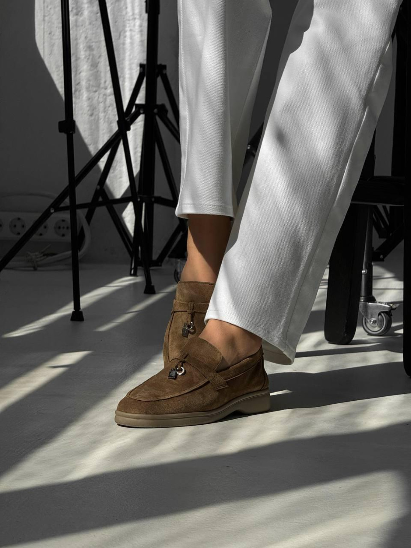 Лоферы из натуральной замши на кожаной стельке узкая перемычка Дерево (154/хилари2) модель P_194851-S36_194851 Фото