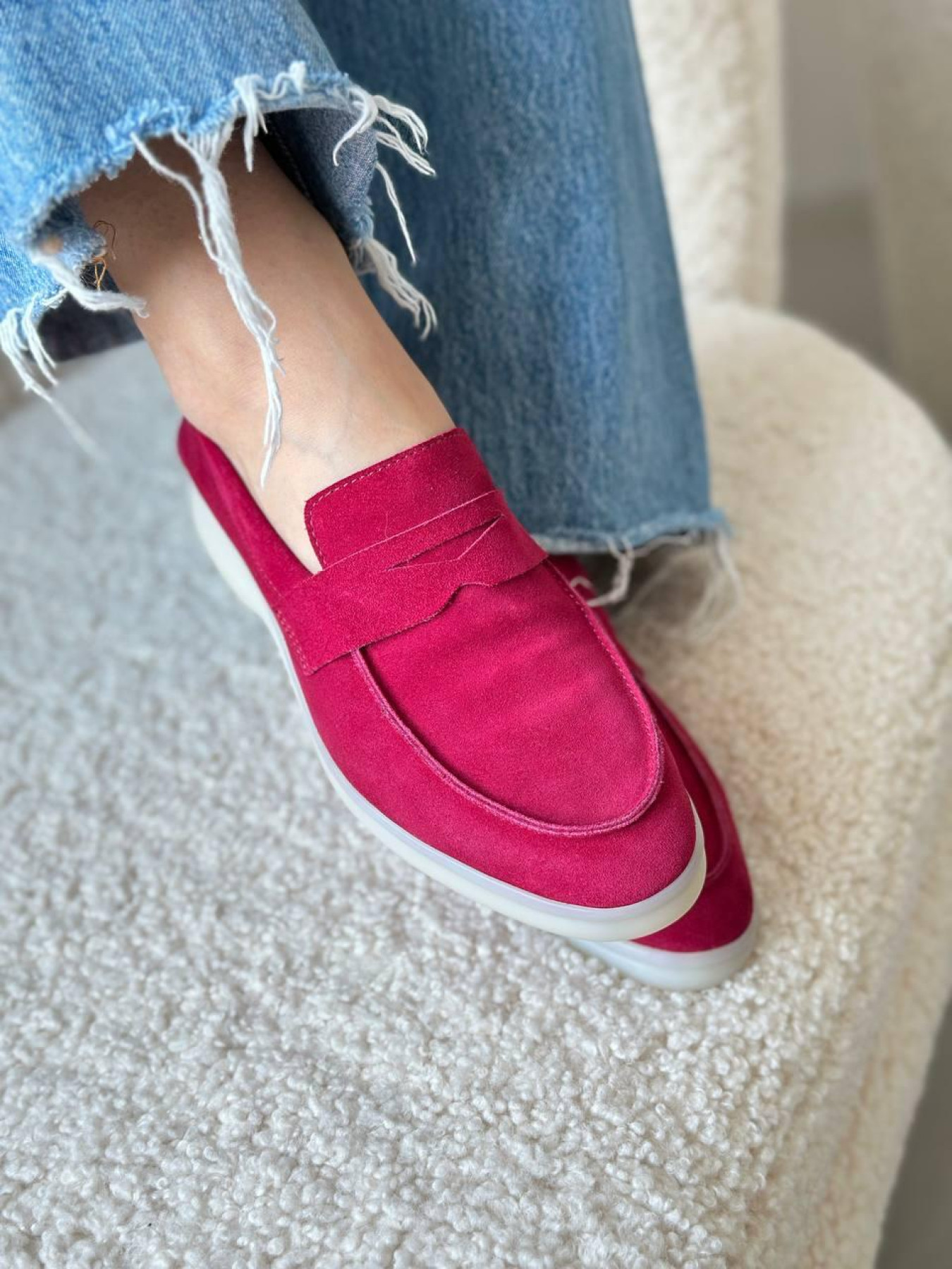 Лоферы из натуральной замши на кожаной стельке фигурная перемычка Вишня (154-20/Хилари2) модель P_149745-S38_152769 Фото