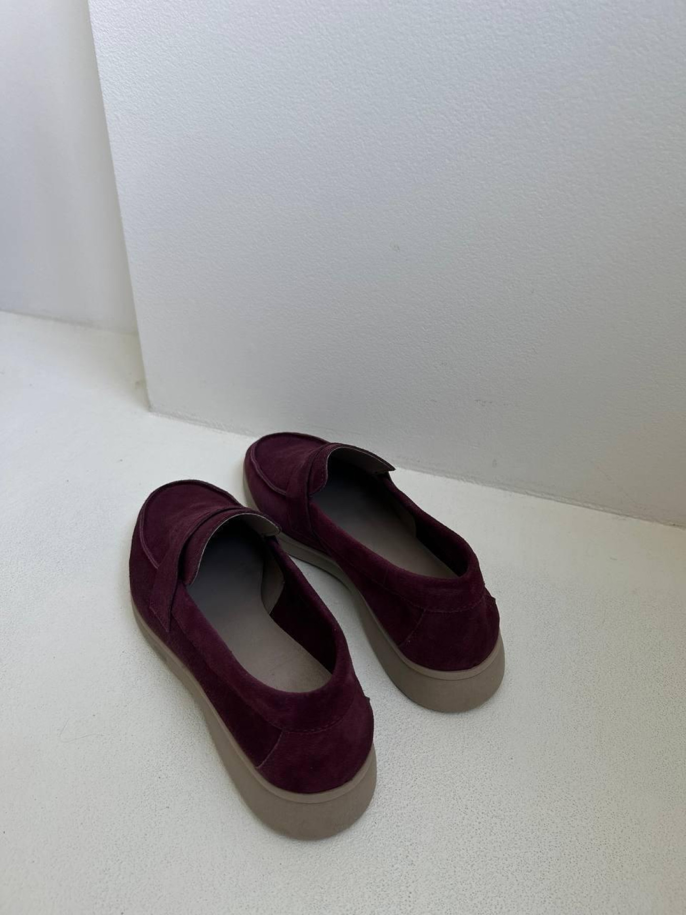 Лофери з натуральної італійської замші з меморі устілкою фігурна перемичка Баклажан винний (154/Хіларі2) модель P_158181-S39_193489 Фото