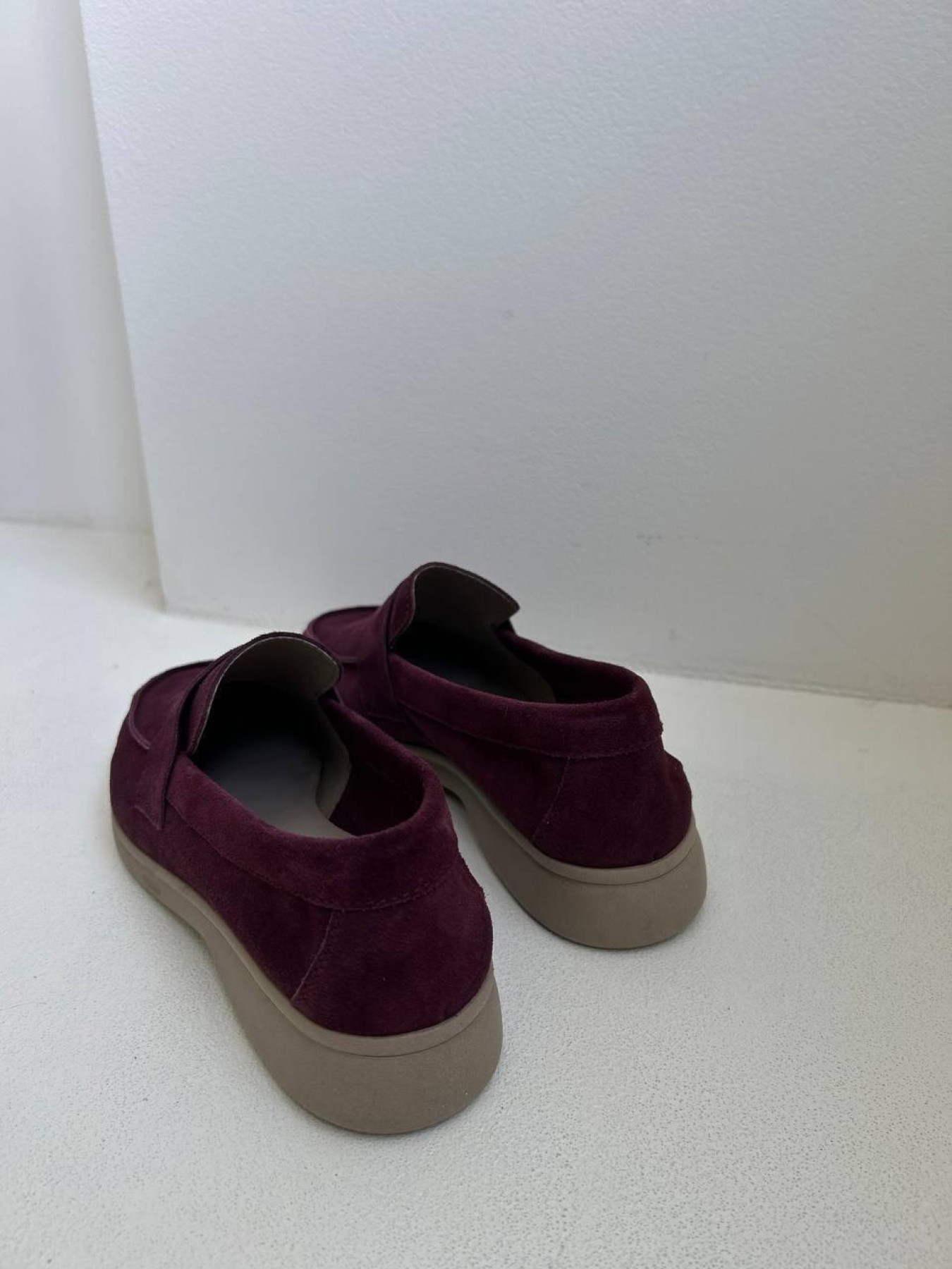 Лофери з натуральної італійської замші з меморі устілкою фігурна перемичка Баклажан винний (154/Хіларі2) модель P_158181-S39_193489 Фото